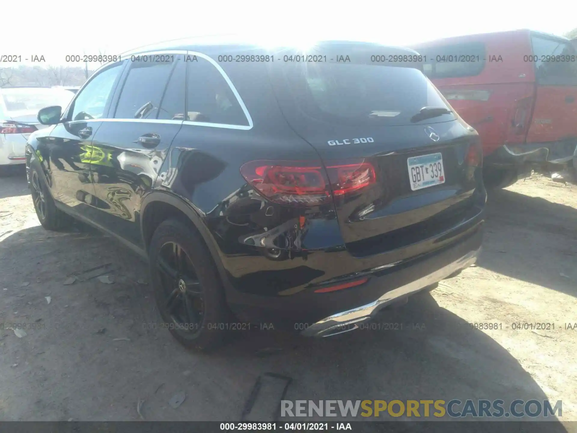 3 Photograph of a damaged car W1N0G8EB4LF779840 MERCEDES-BENZ GLC 2020