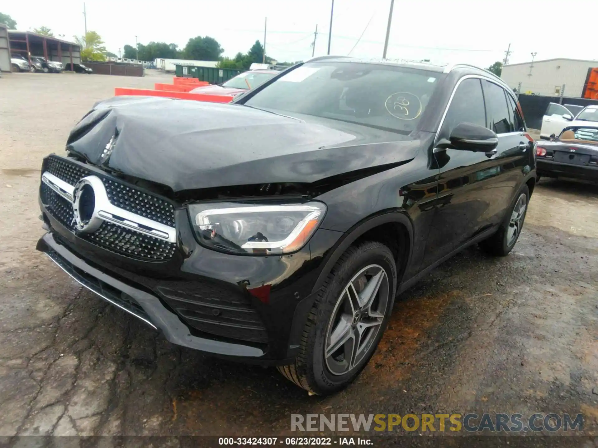 2 Photograph of a damaged car W1N0G8EB6LF769150 MERCEDES-BENZ GLC 2020