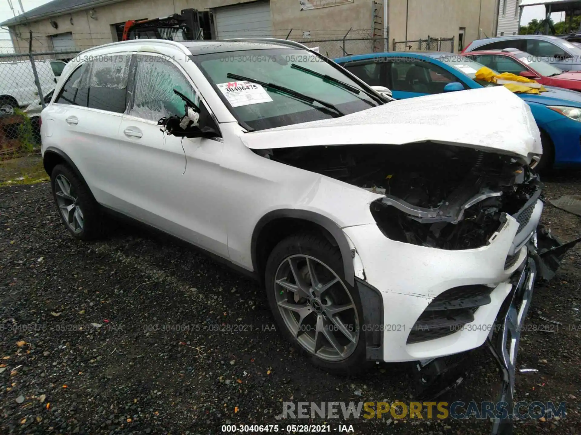 1 Photograph of a damaged car W1N0G8EB6LF810926 MERCEDES-BENZ GLC 2020