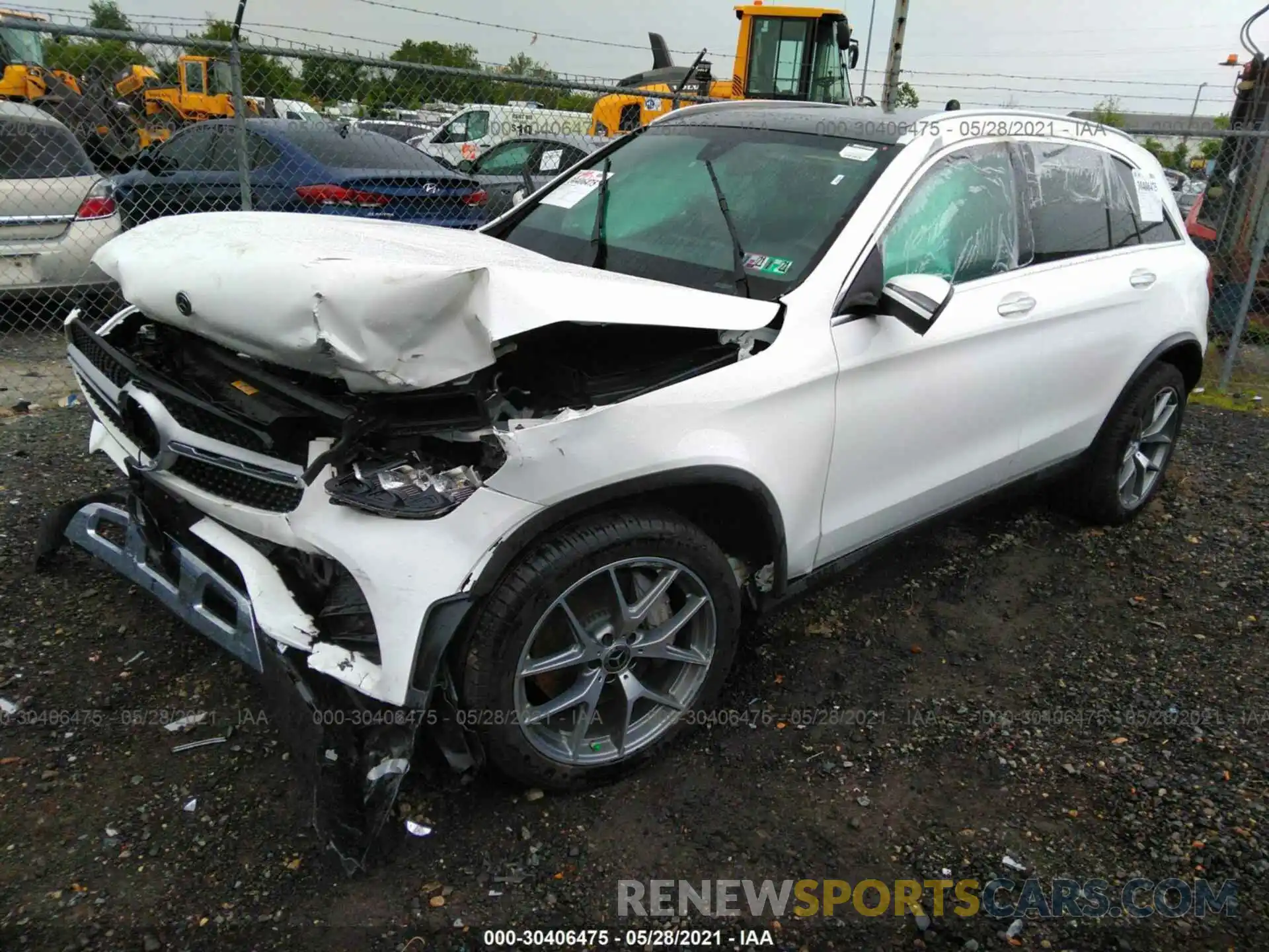 2 Photograph of a damaged car W1N0G8EB6LF810926 MERCEDES-BENZ GLC 2020