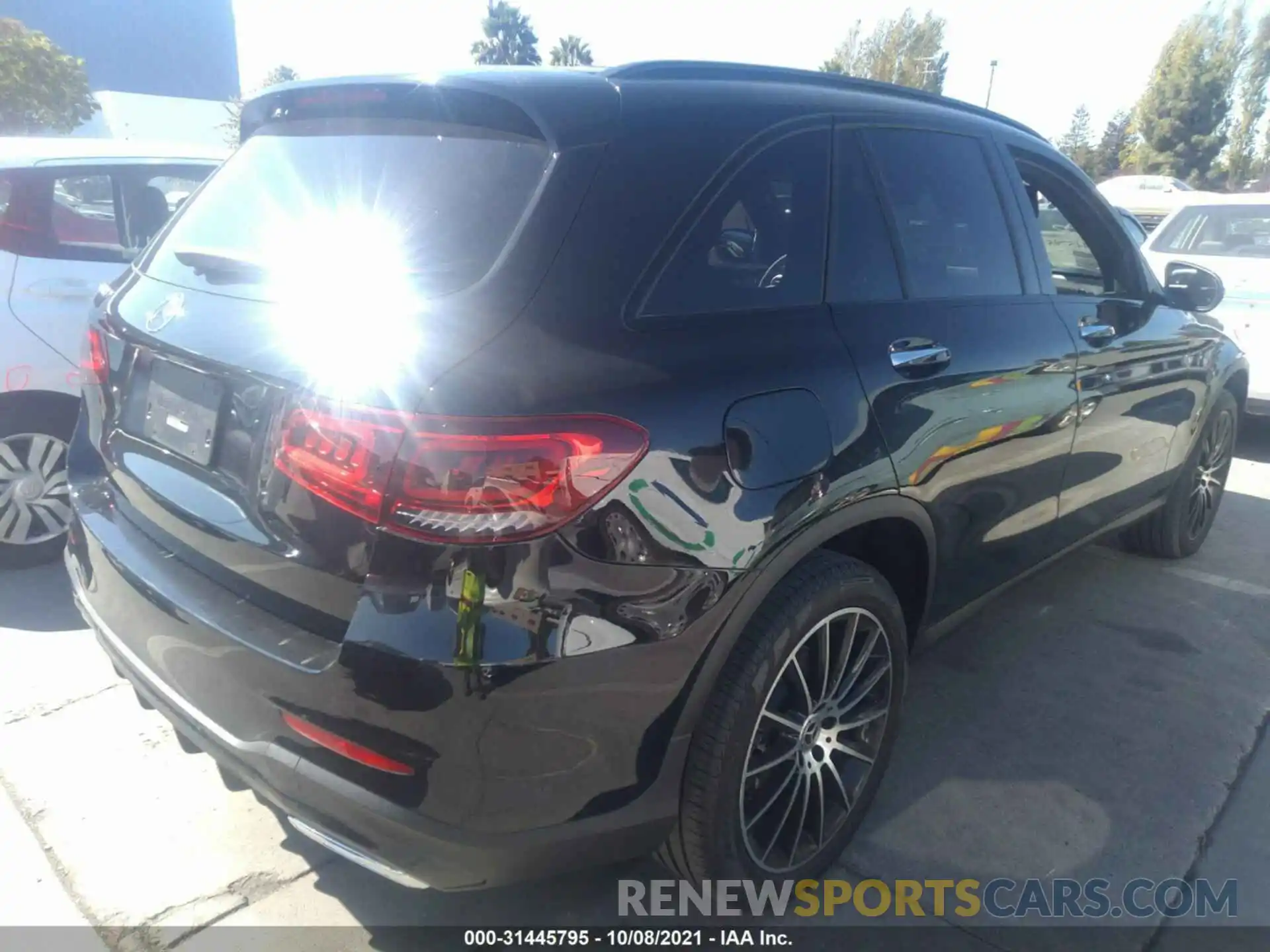 4 Photograph of a damaged car W1N0G8EB6LF859088 MERCEDES-BENZ GLC 2020