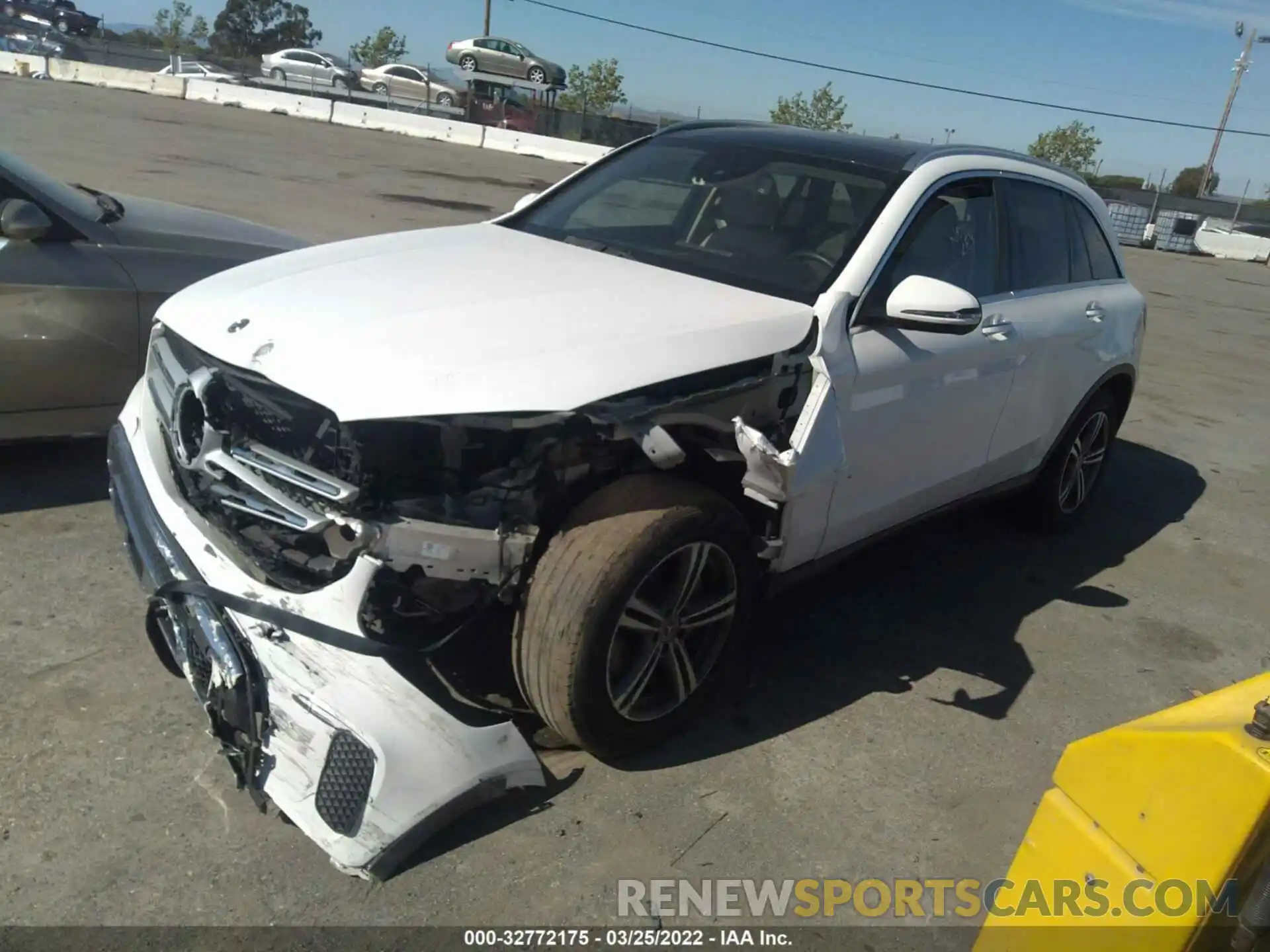 2 Photograph of a damaged car W1N0G8EB7LF800972 MERCEDES-BENZ GLC 2020