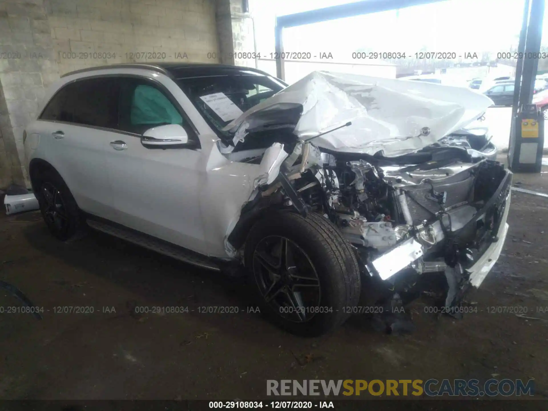 1 Photograph of a damaged car W1N0G8EB7LF804844 MERCEDES-BENZ GLC 2020