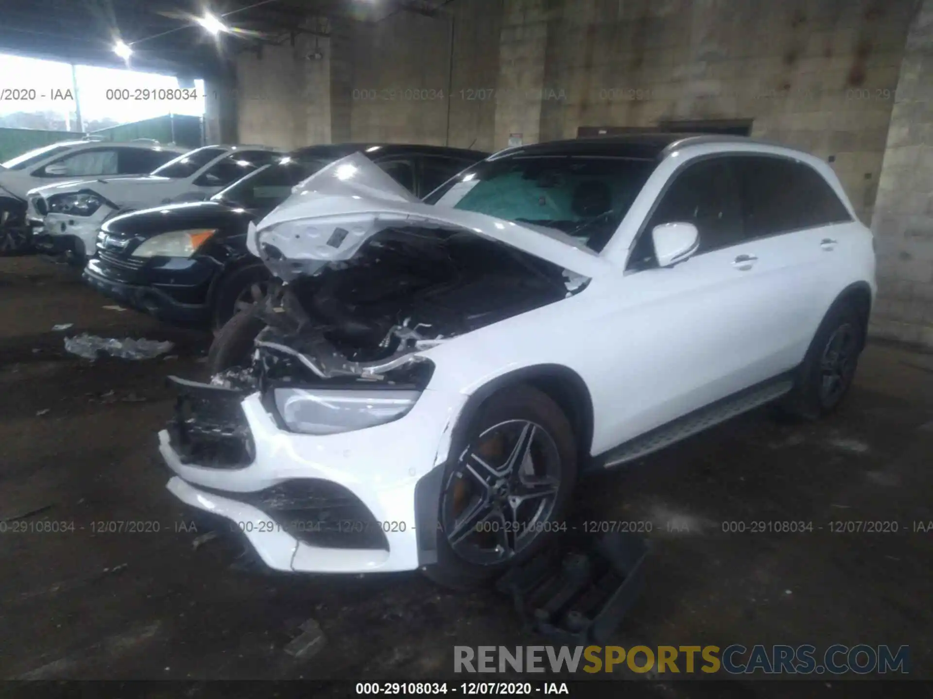 2 Photograph of a damaged car W1N0G8EB7LF804844 MERCEDES-BENZ GLC 2020