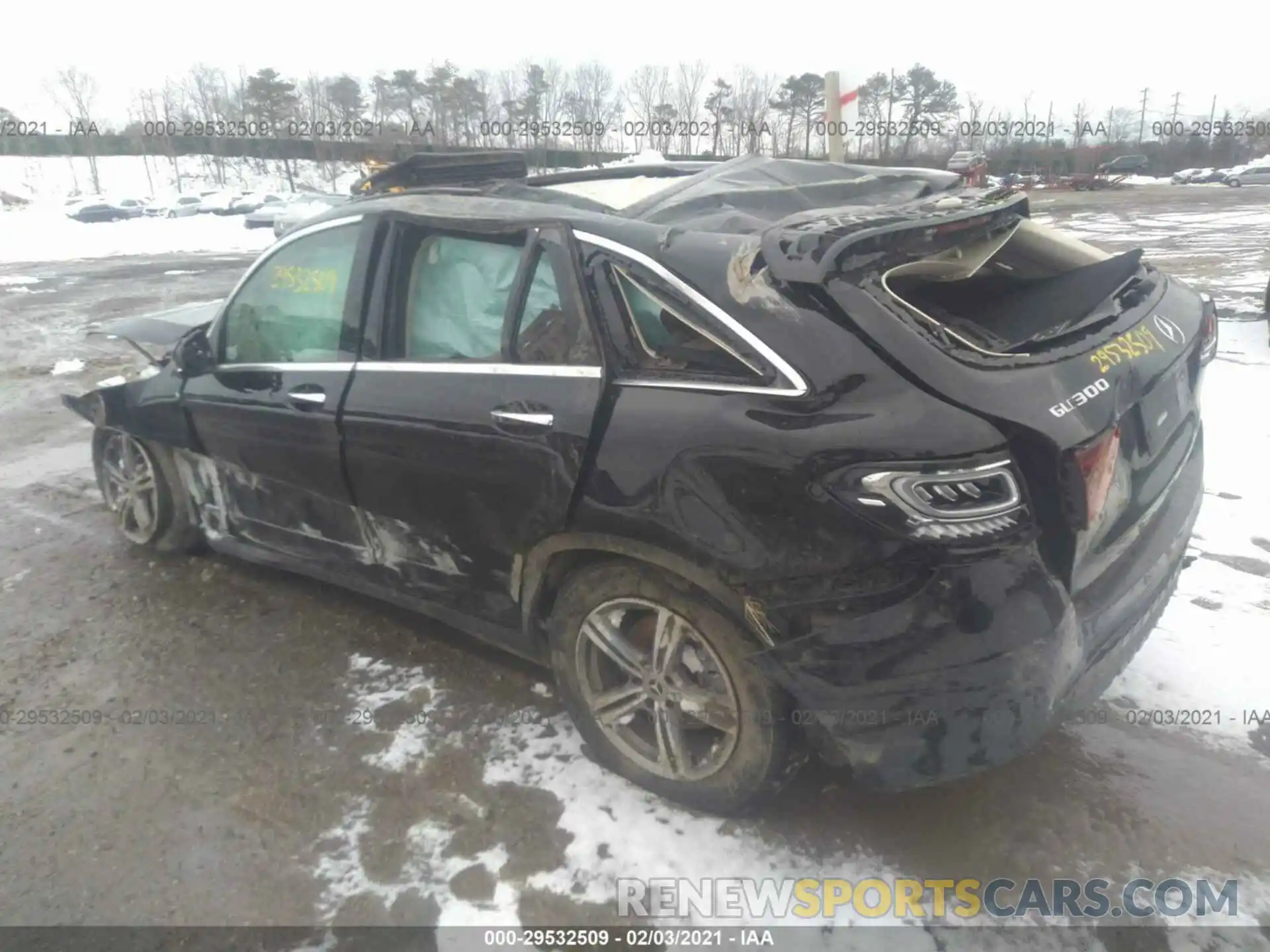 3 Photograph of a damaged car W1N0G8EB8LF761809 MERCEDES-BENZ GLC 2020