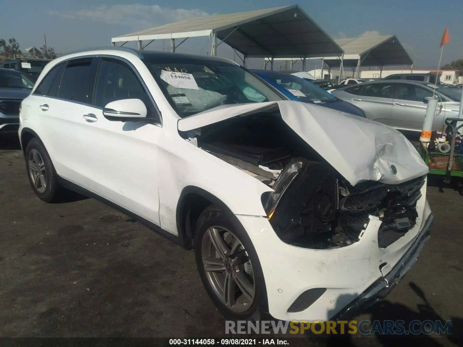 1 Photograph of a damaged car W1N0G8EB8LF809857 MERCEDES-BENZ GLC 2020