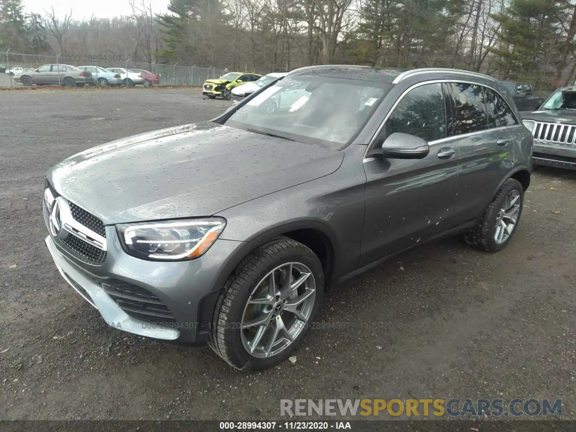 2 Photograph of a damaged car W1N0G8EB8LF829963 MERCEDES-BENZ GLC 2020