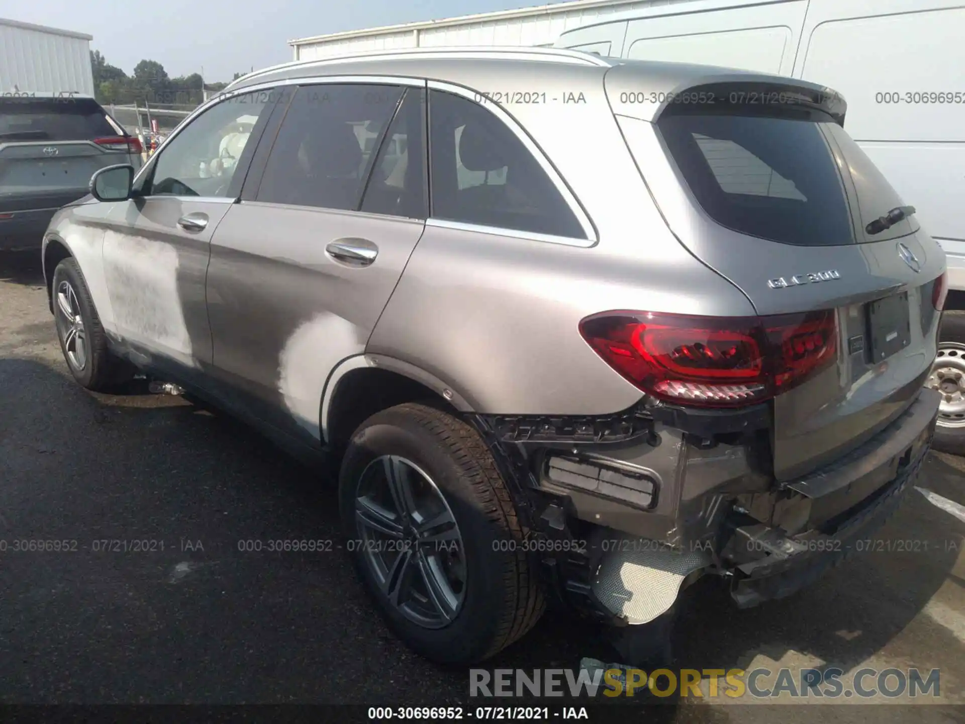 3 Фотография поврежденного автомобиля W1N0G8EB8LF857262 MERCEDES-BENZ GLC 2020