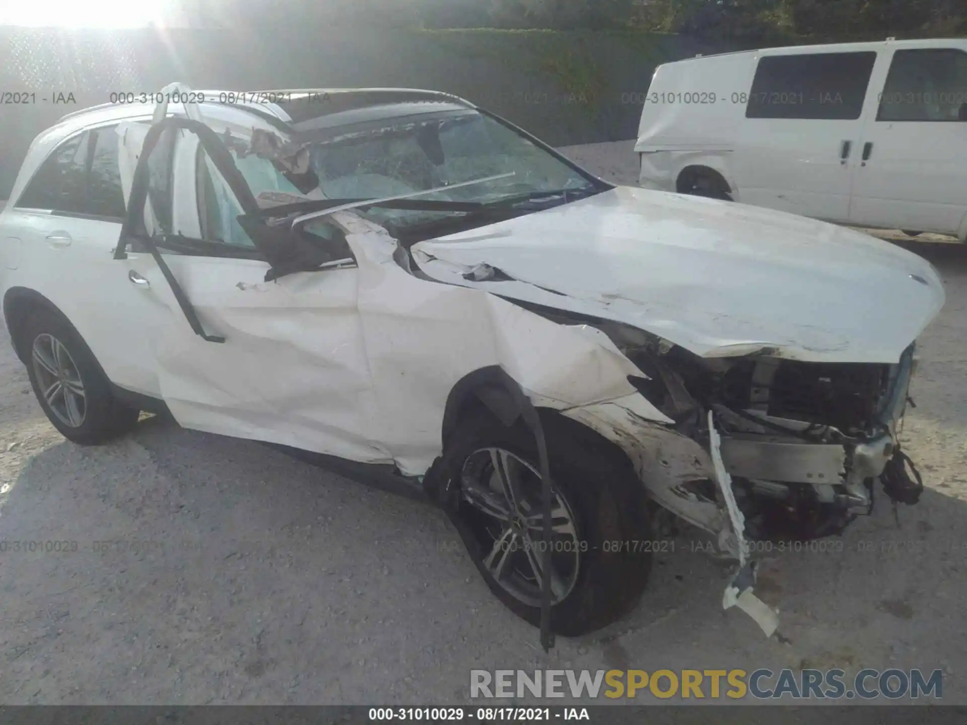 6 Photograph of a damaged car W1N0G8EB9LF834346 MERCEDES-BENZ GLC 2020