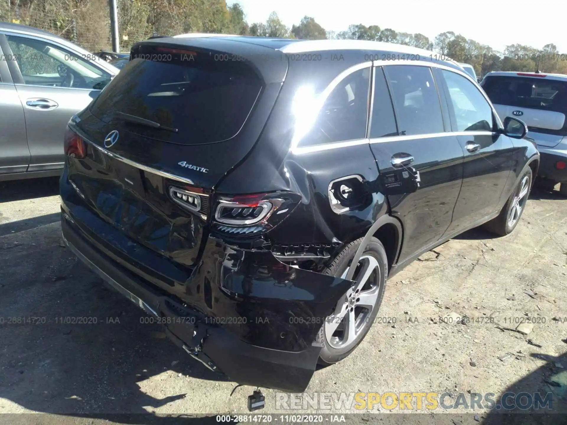 4 Photograph of a damaged car W1N0G8EB9LF835819 MERCEDES-BENZ GLC 2020