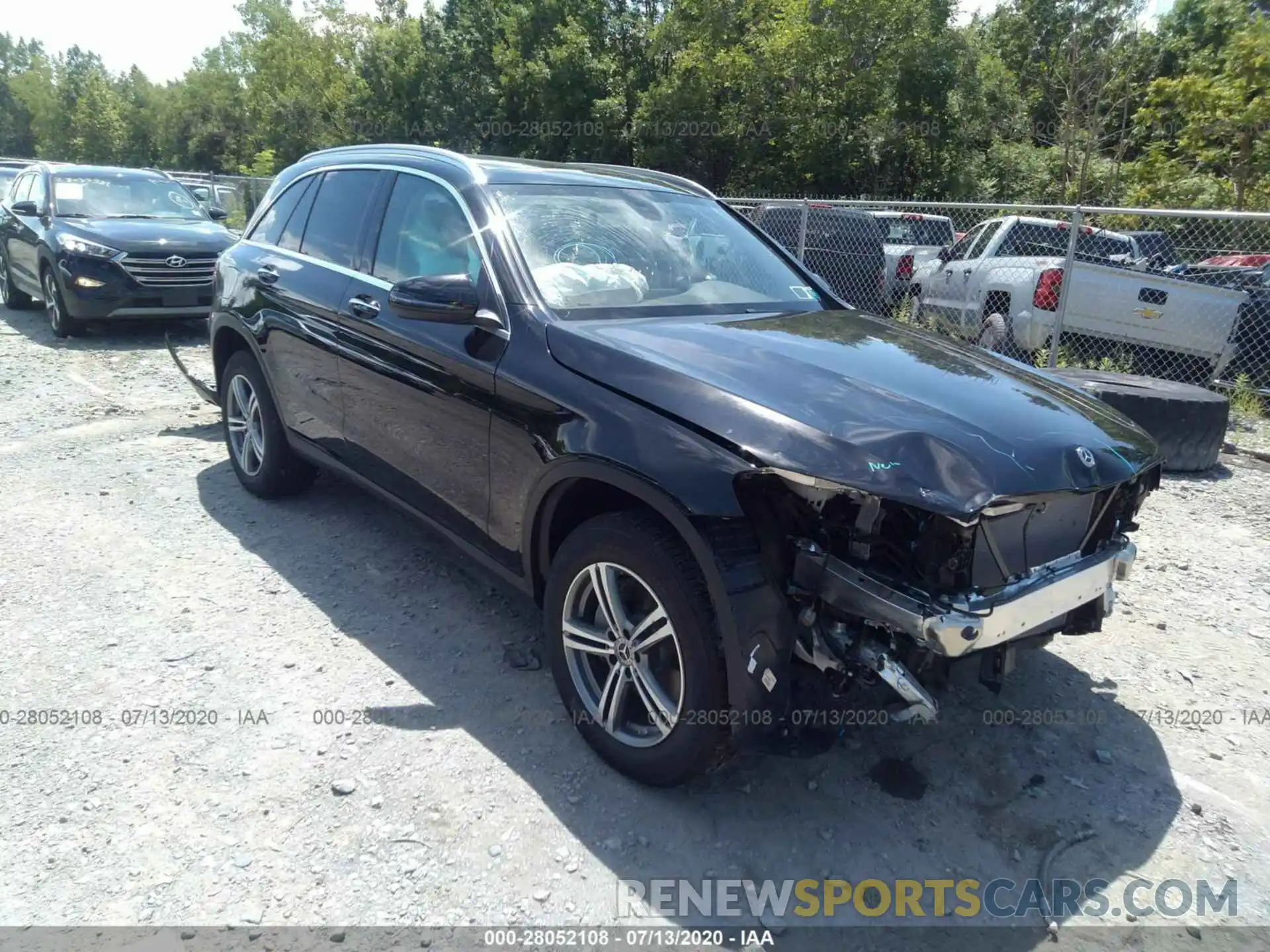 1 Фотография поврежденного автомобиля W1N0G8EBXLF793211 MERCEDES-BENZ GLC 2020