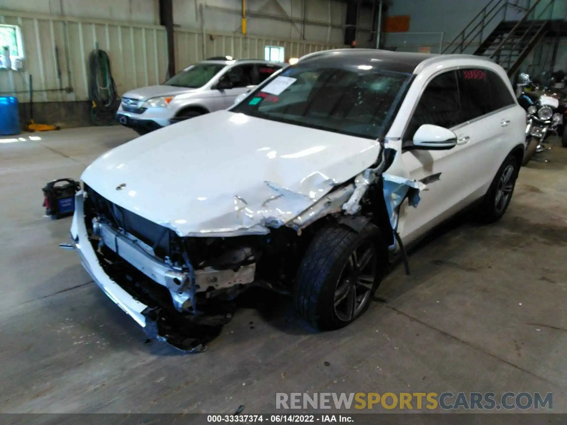 6 Photograph of a damaged car W1N0G8EBXLF800609 MERCEDES-BENZ GLC 2020