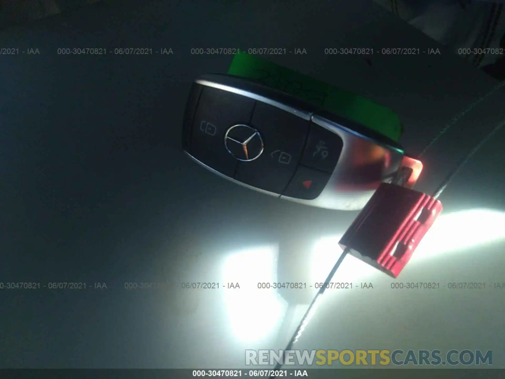 11 Photograph of a damaged car W1N0G8EBXLF863774 MERCEDES-BENZ GLC 2020