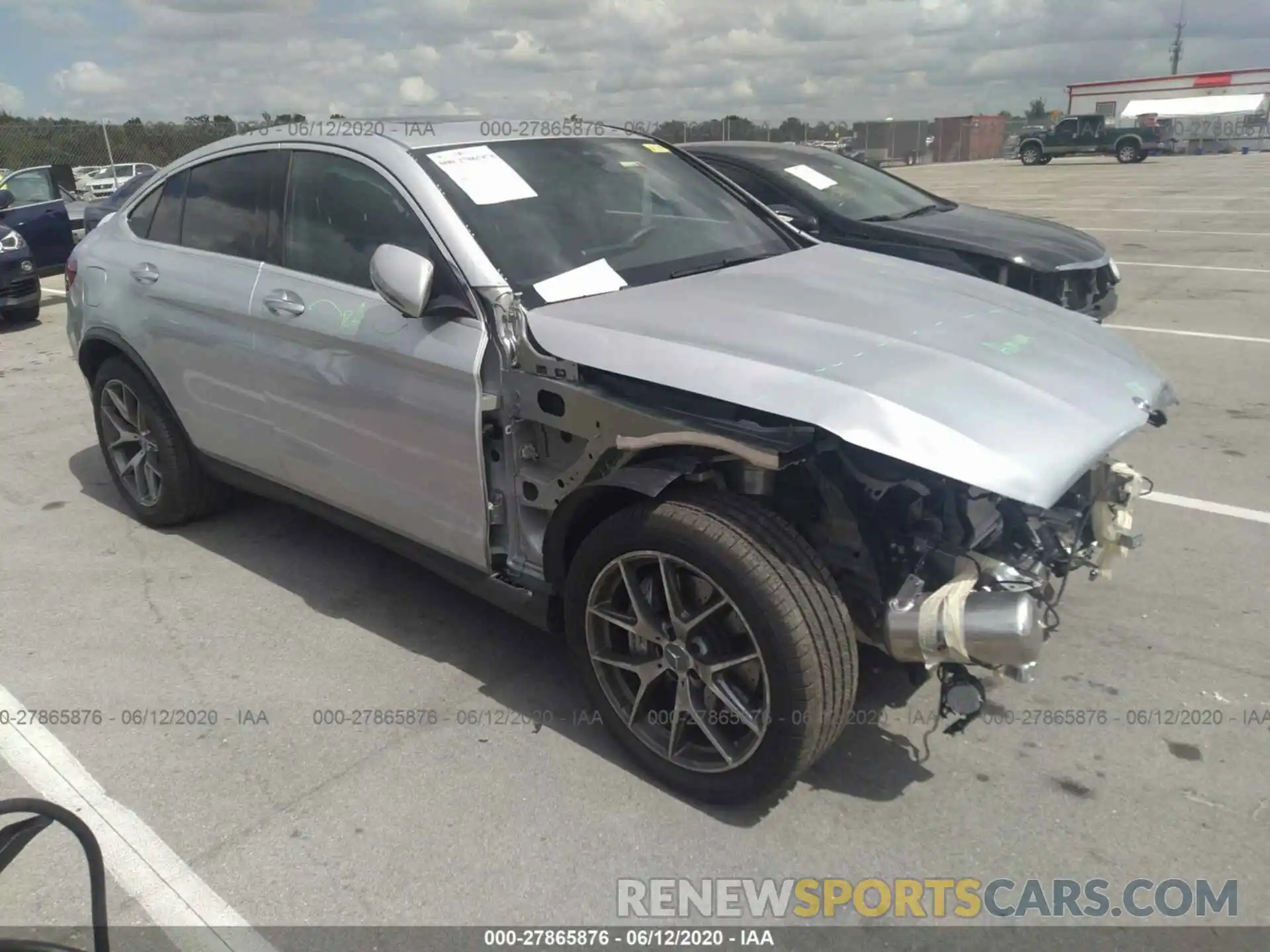 1 Фотография поврежденного автомобиля W1N0J6EB1LF780076 MERCEDES-BENZ GLC 2020