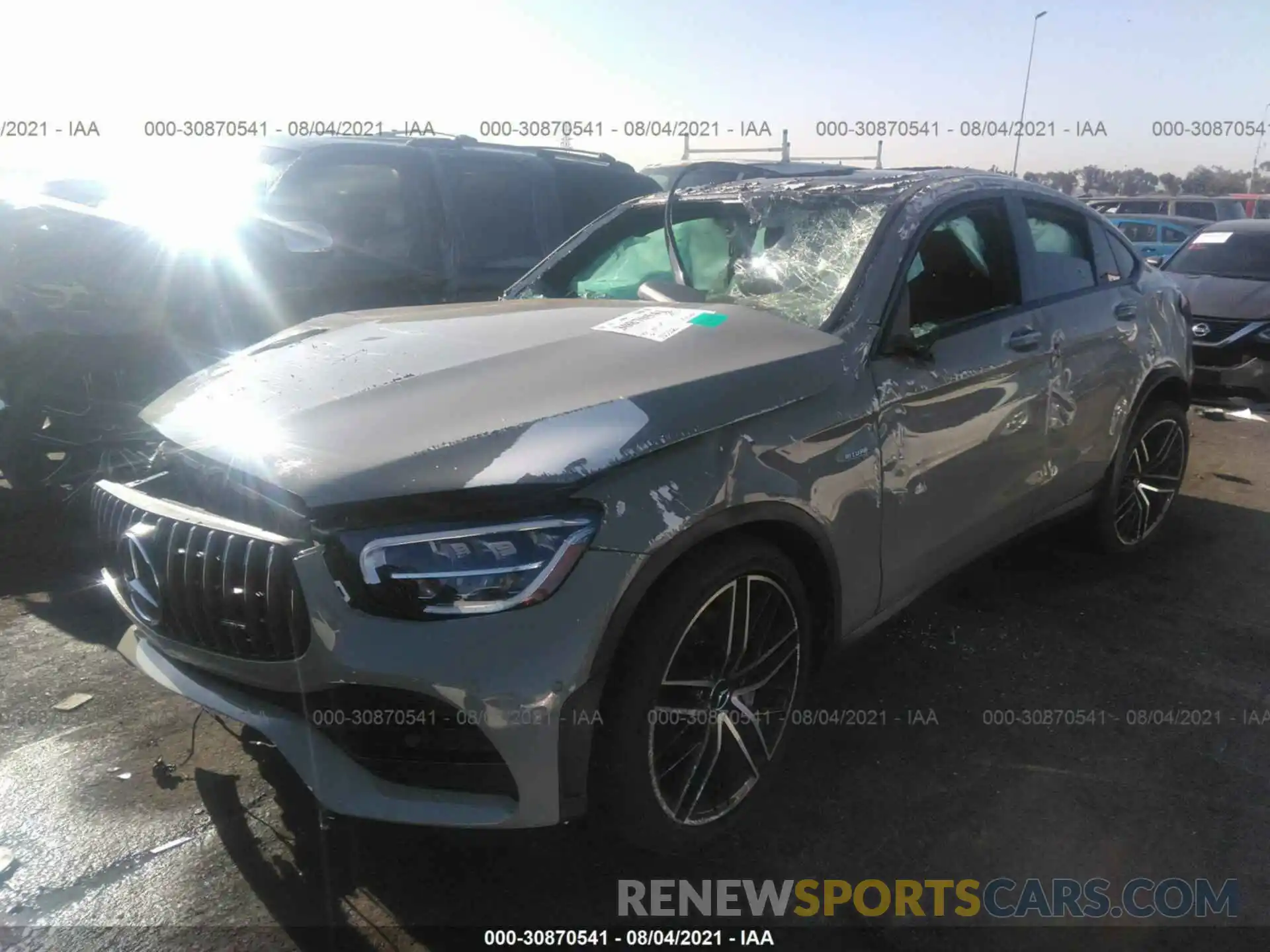 2 Photograph of a damaged car W1N0J6EB2LF774352 MERCEDES-BENZ GLC 2020