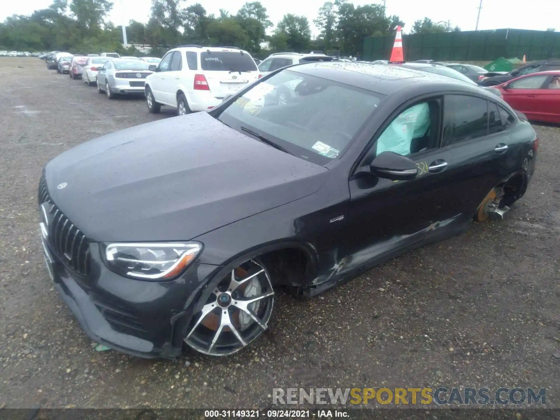 2 Photograph of a damaged car W1N0J6EB8LF786229 MERCEDES-BENZ GLC 2020