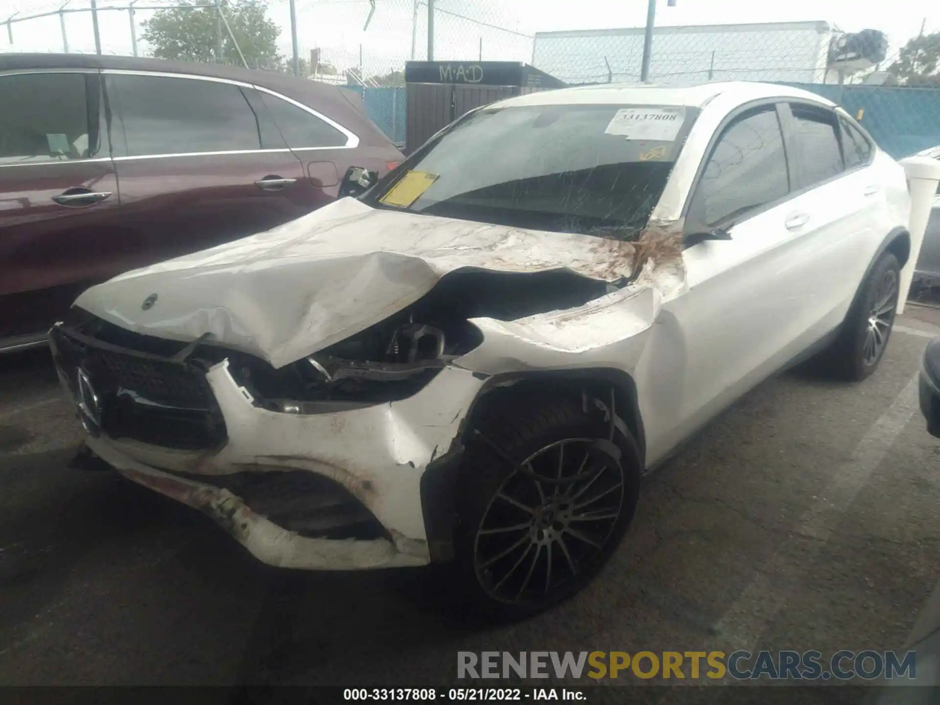 2 Photograph of a damaged car W1N0J8EB0LF843101 MERCEDES-BENZ GLC 2020