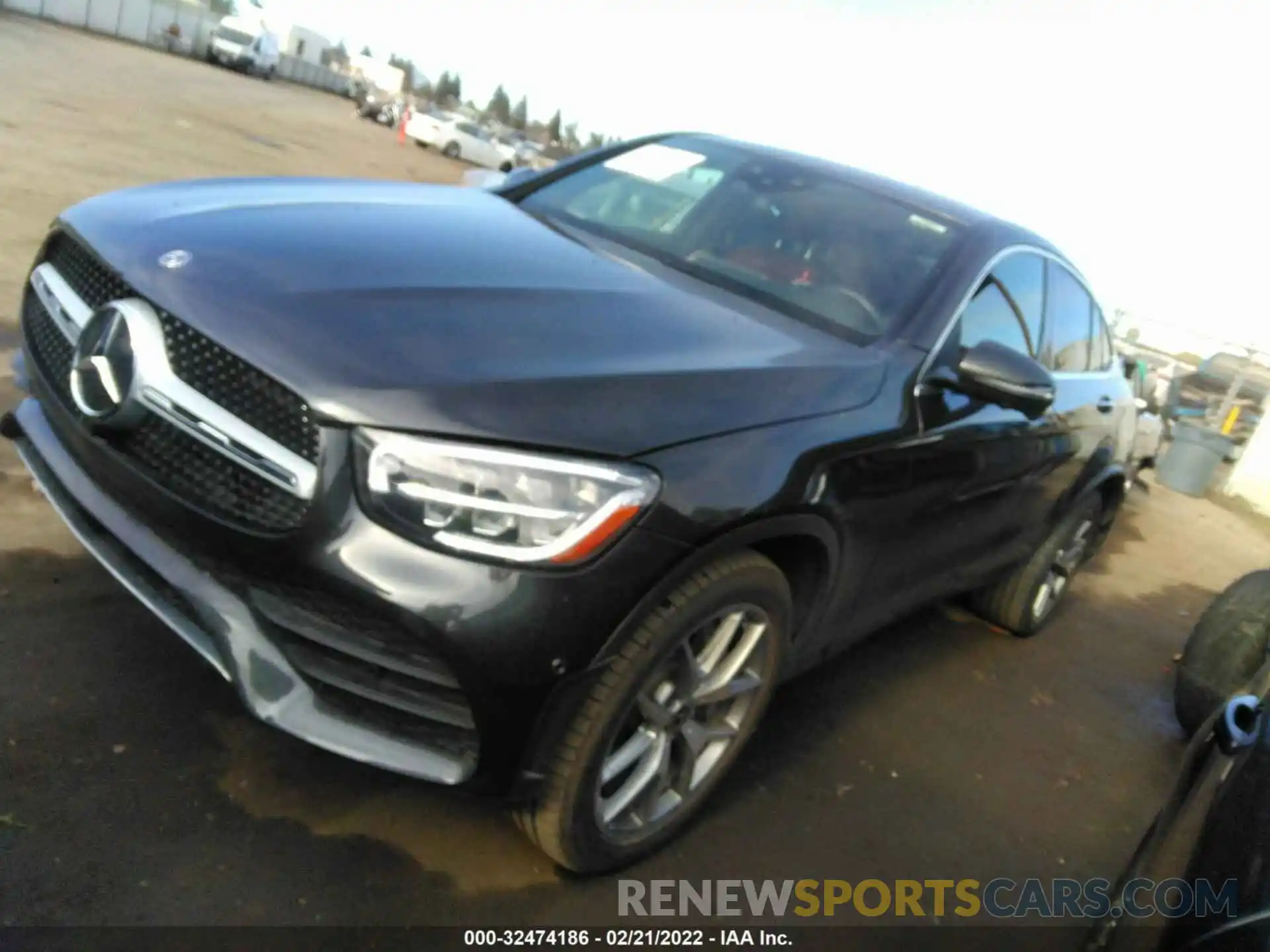 2 Photograph of a damaged car W1N0J8EB6LF801161 MERCEDES-BENZ GLC 2020