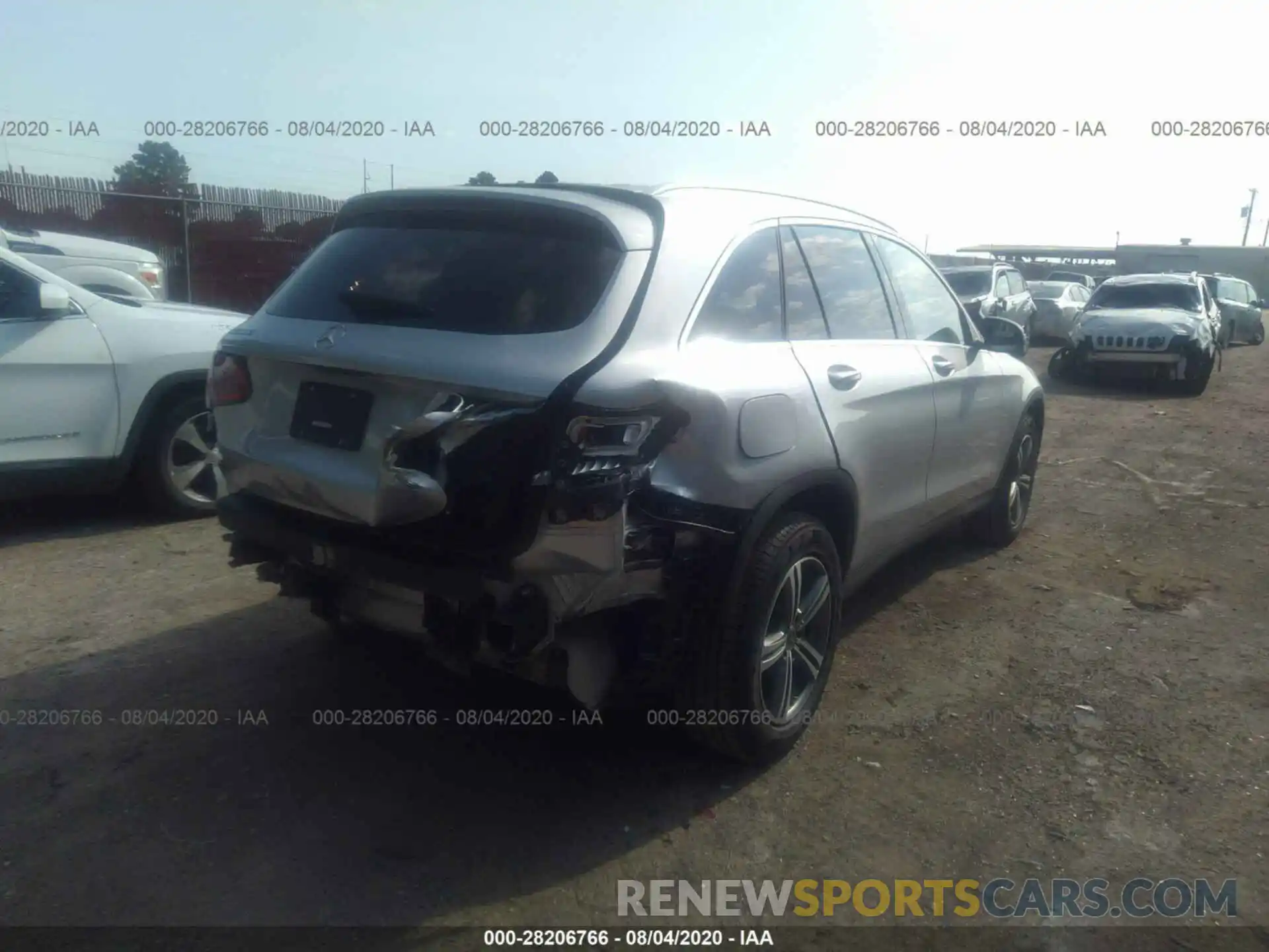 4 Photograph of a damaged car WDC0G8DB0LF701168 MERCEDES-BENZ GLC 2020