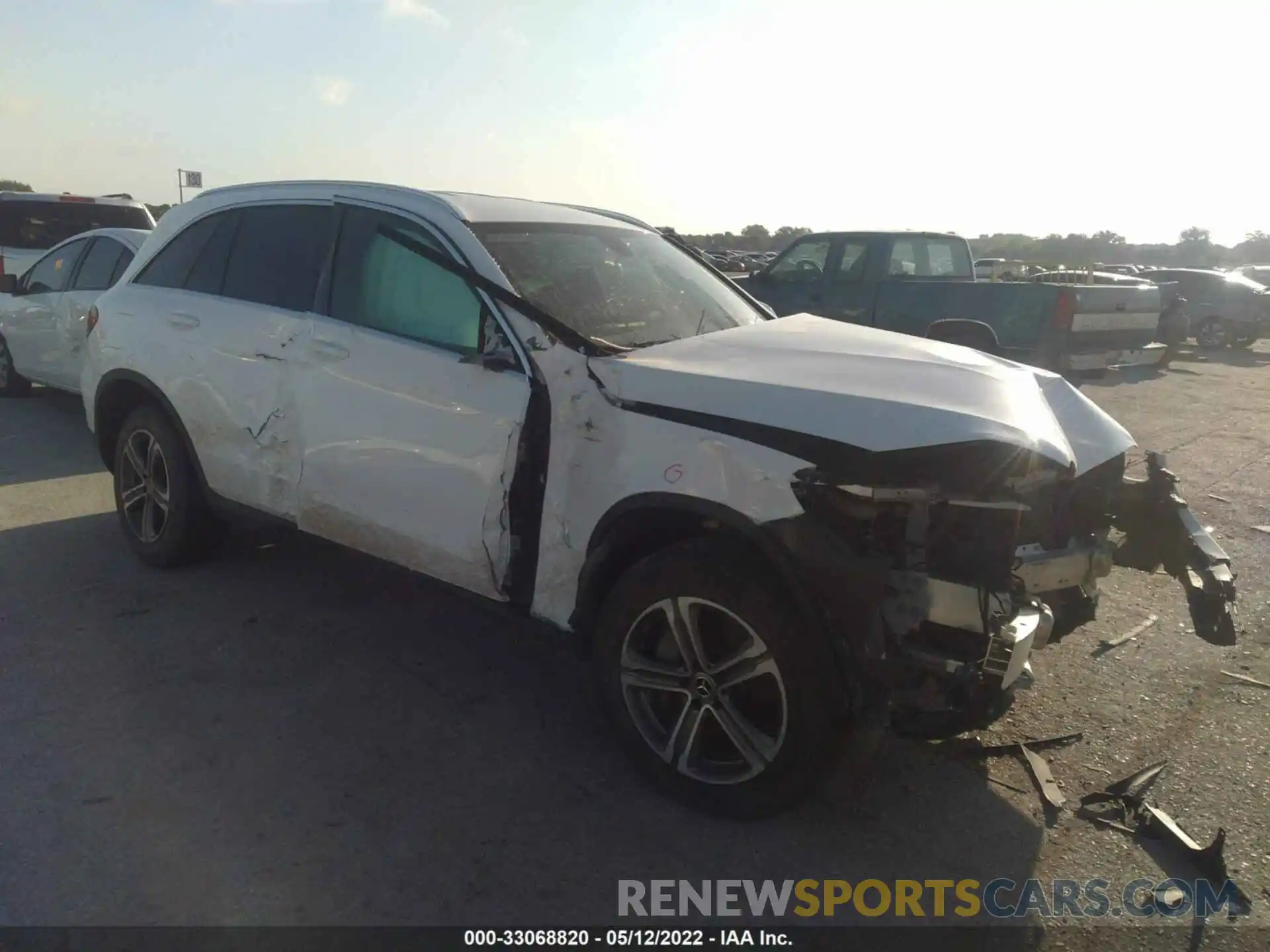 1 Photograph of a damaged car WDC0G8DB1LF716777 MERCEDES-BENZ GLC 2020