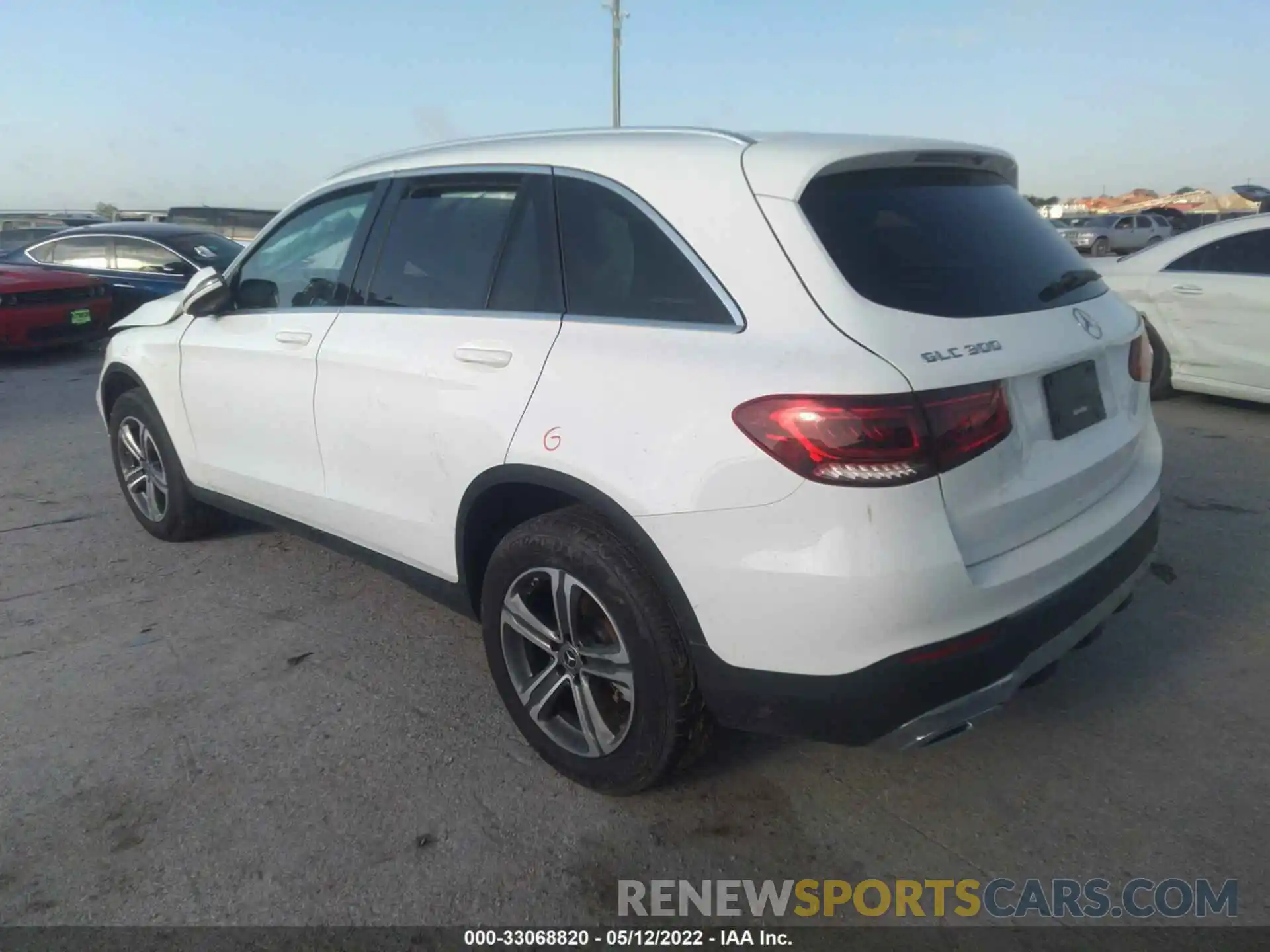 3 Photograph of a damaged car WDC0G8DB1LF716777 MERCEDES-BENZ GLC 2020