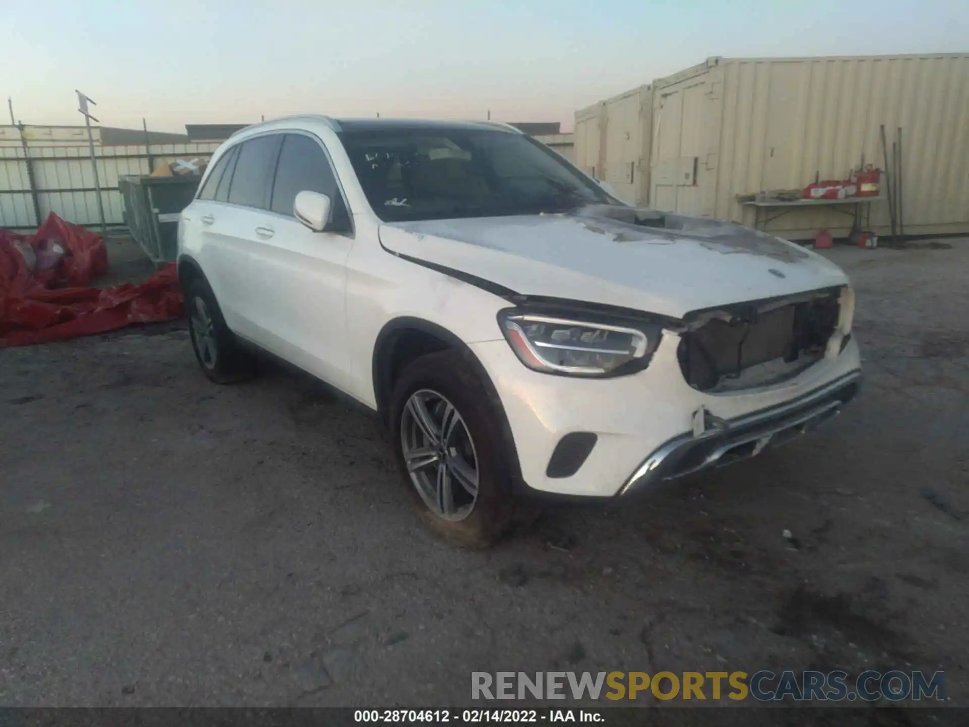 1 Photograph of a damaged car WDC0G8DB2LF689573 MERCEDES-BENZ GLC 2020