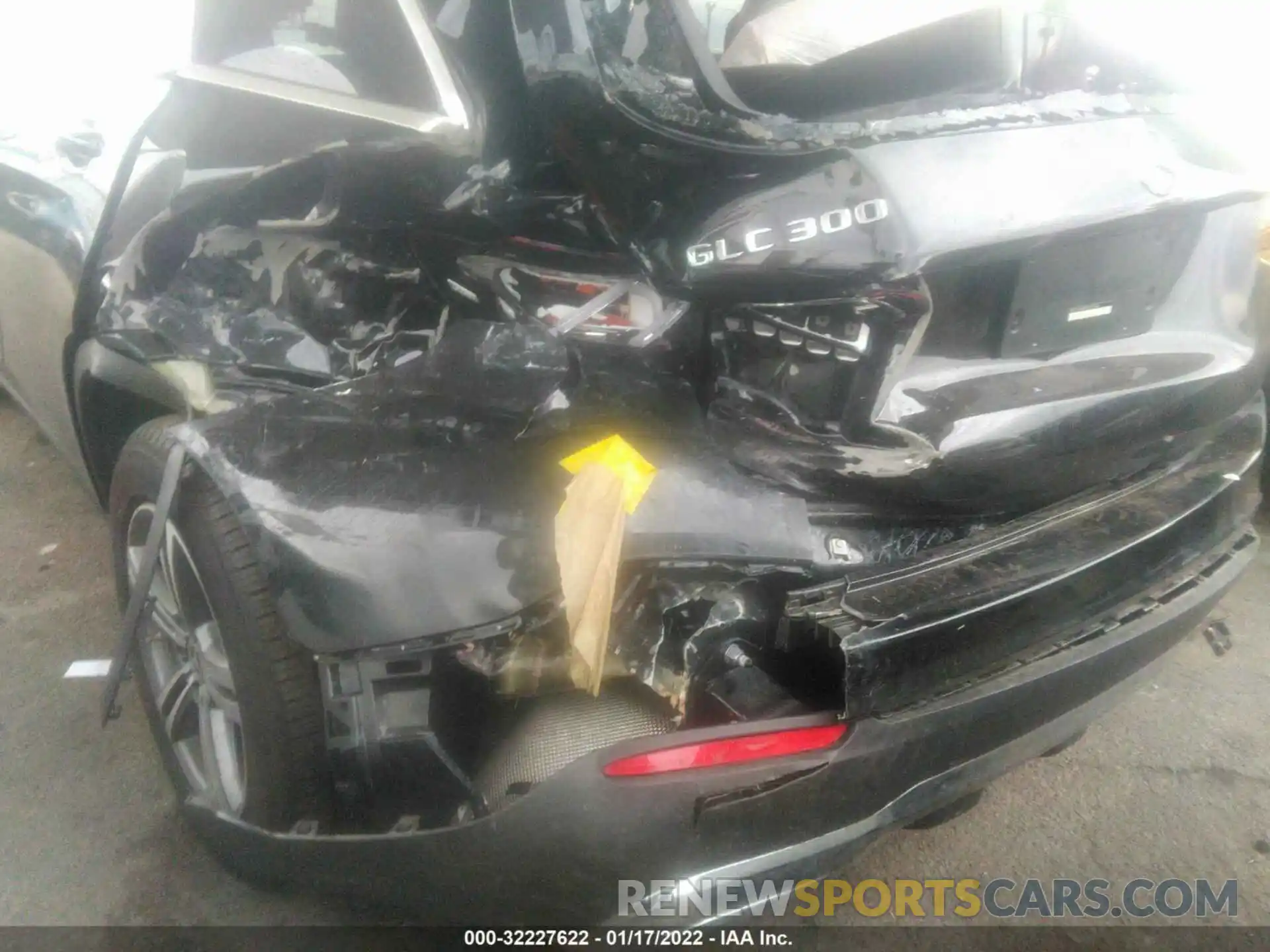 6 Photograph of a damaged car WDC0G8DB3LF692904 MERCEDES-BENZ GLC 2020