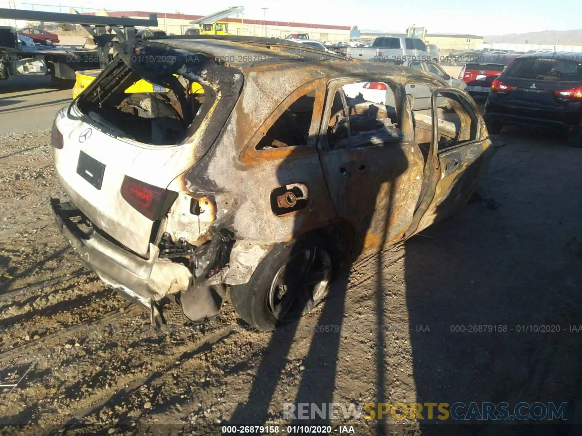 4 Фотография поврежденного автомобиля WDC0G8DB3LF738294 MERCEDES-BENZ GLC 2020