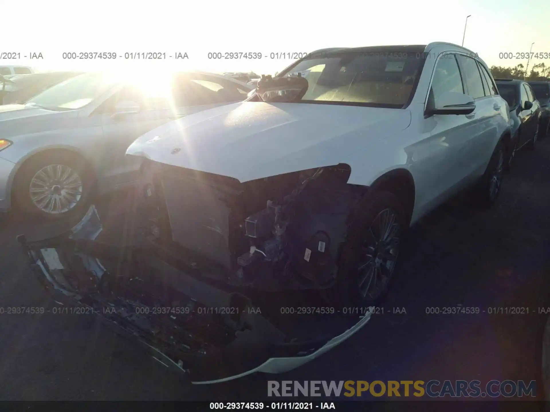 2 Photograph of a damaged car WDC0G8DB4LF693382 MERCEDES-BENZ GLC 2020