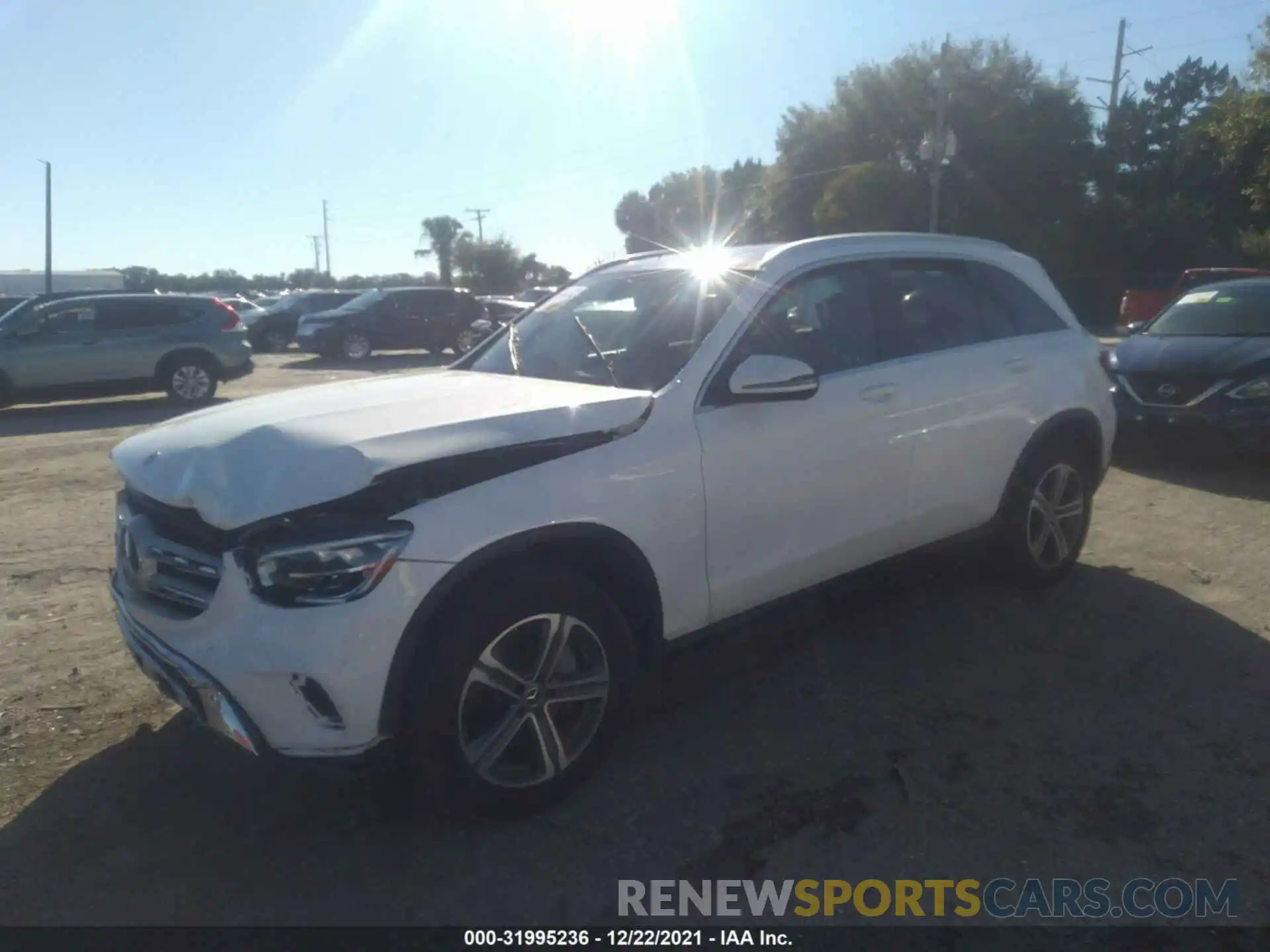 2 Photograph of a damaged car WDC0G8DB4LF698114 MERCEDES-BENZ GLC 2020