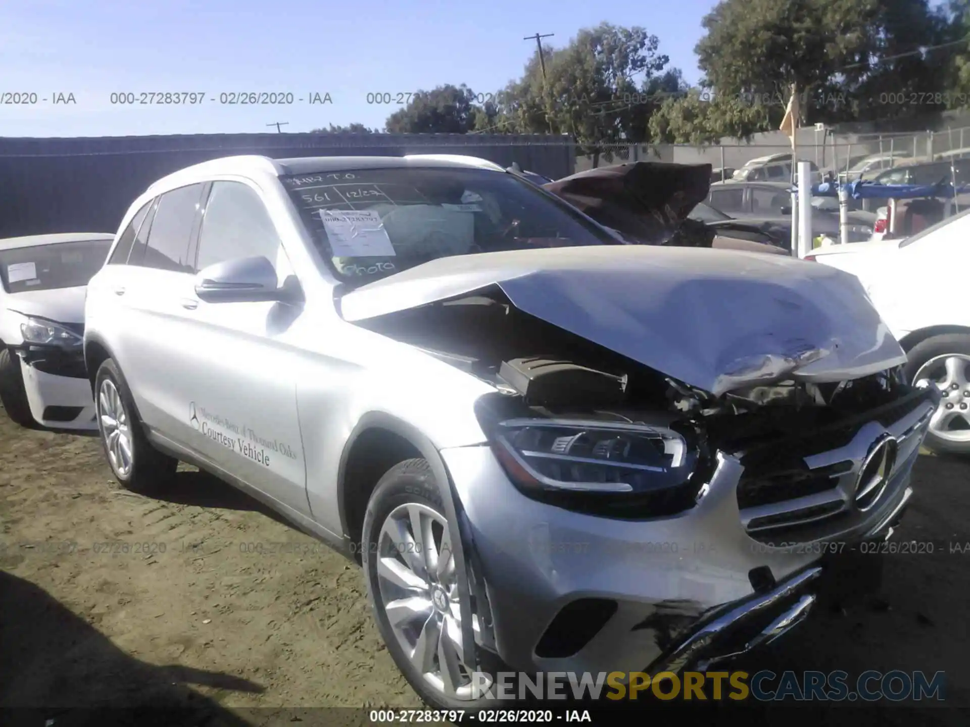 1 Photograph of a damaged car WDC0G8DB5LF673058 MERCEDES-BENZ GLC 2020