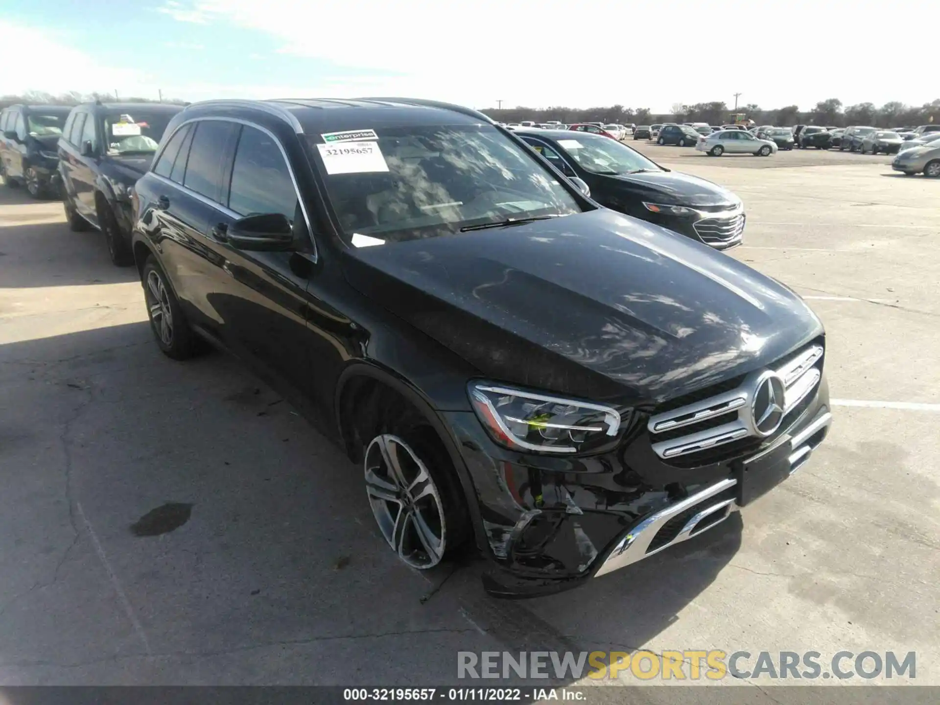 1 Photograph of a damaged car WDC0G8DB5LF717320 MERCEDES-BENZ GLC 2020