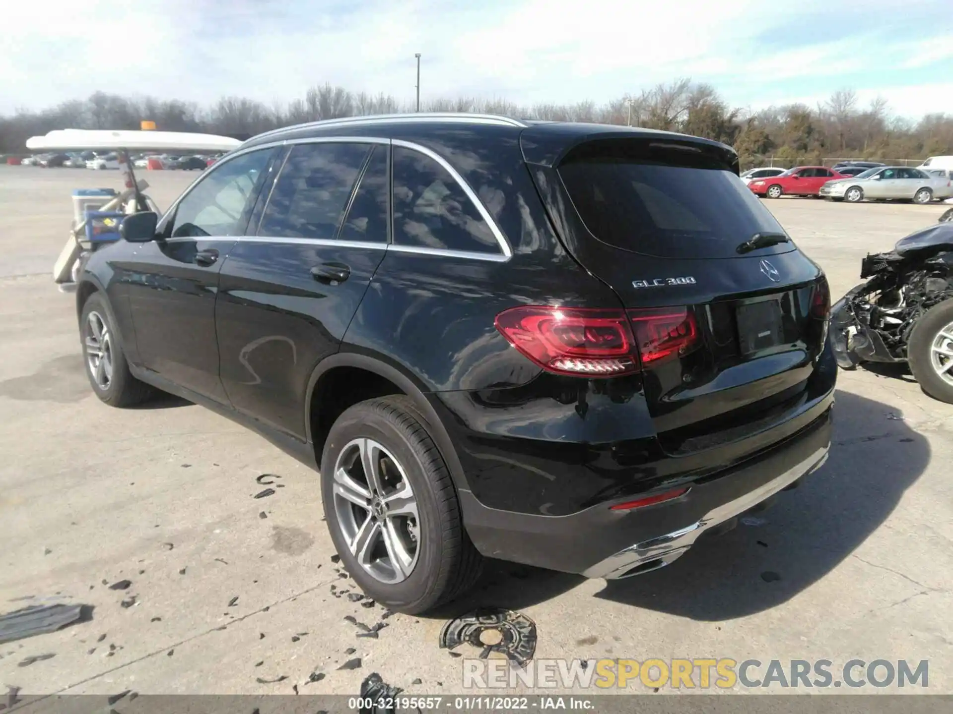 3 Photograph of a damaged car WDC0G8DB5LF717320 MERCEDES-BENZ GLC 2020