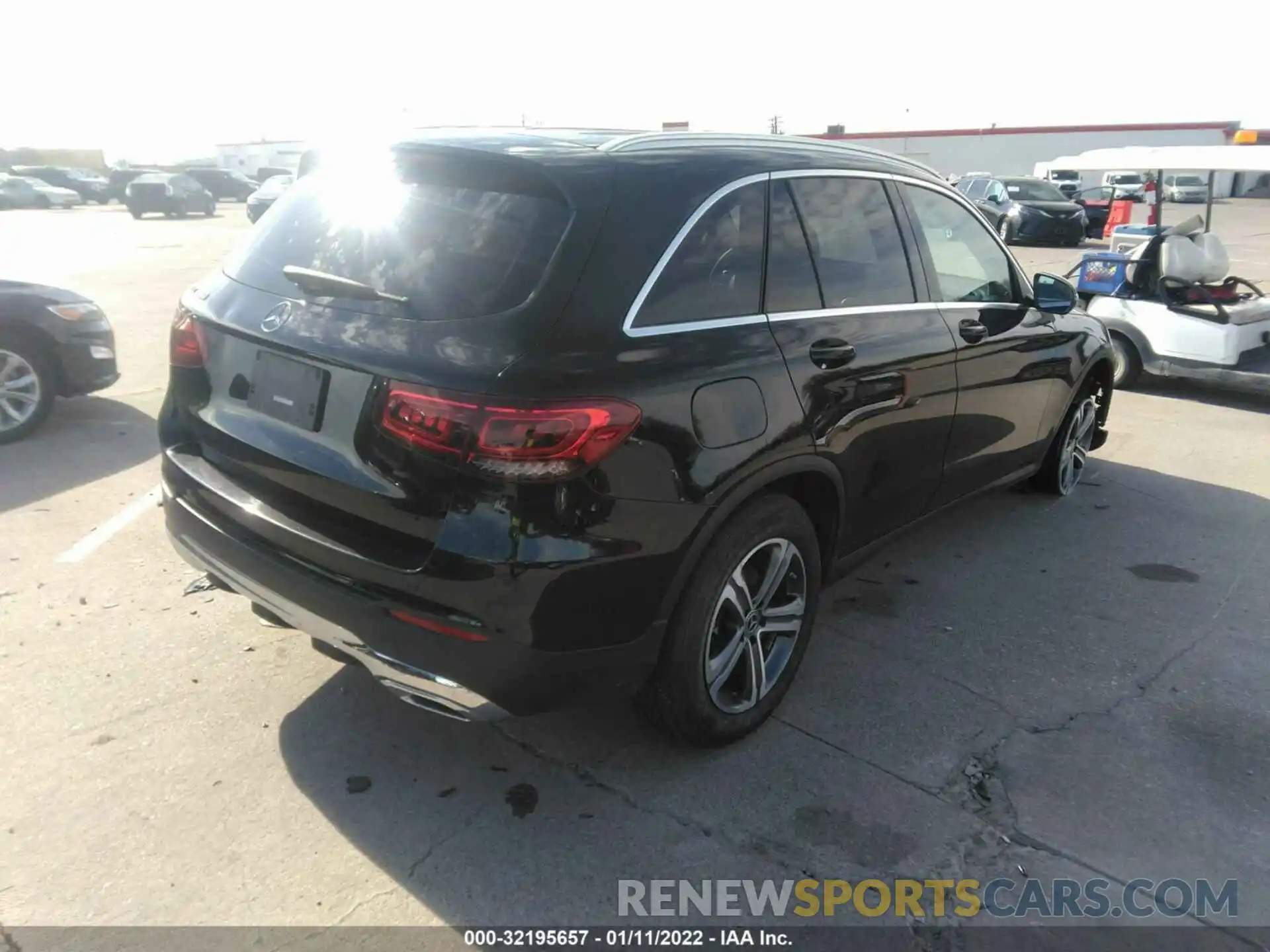 4 Photograph of a damaged car WDC0G8DB5LF717320 MERCEDES-BENZ GLC 2020