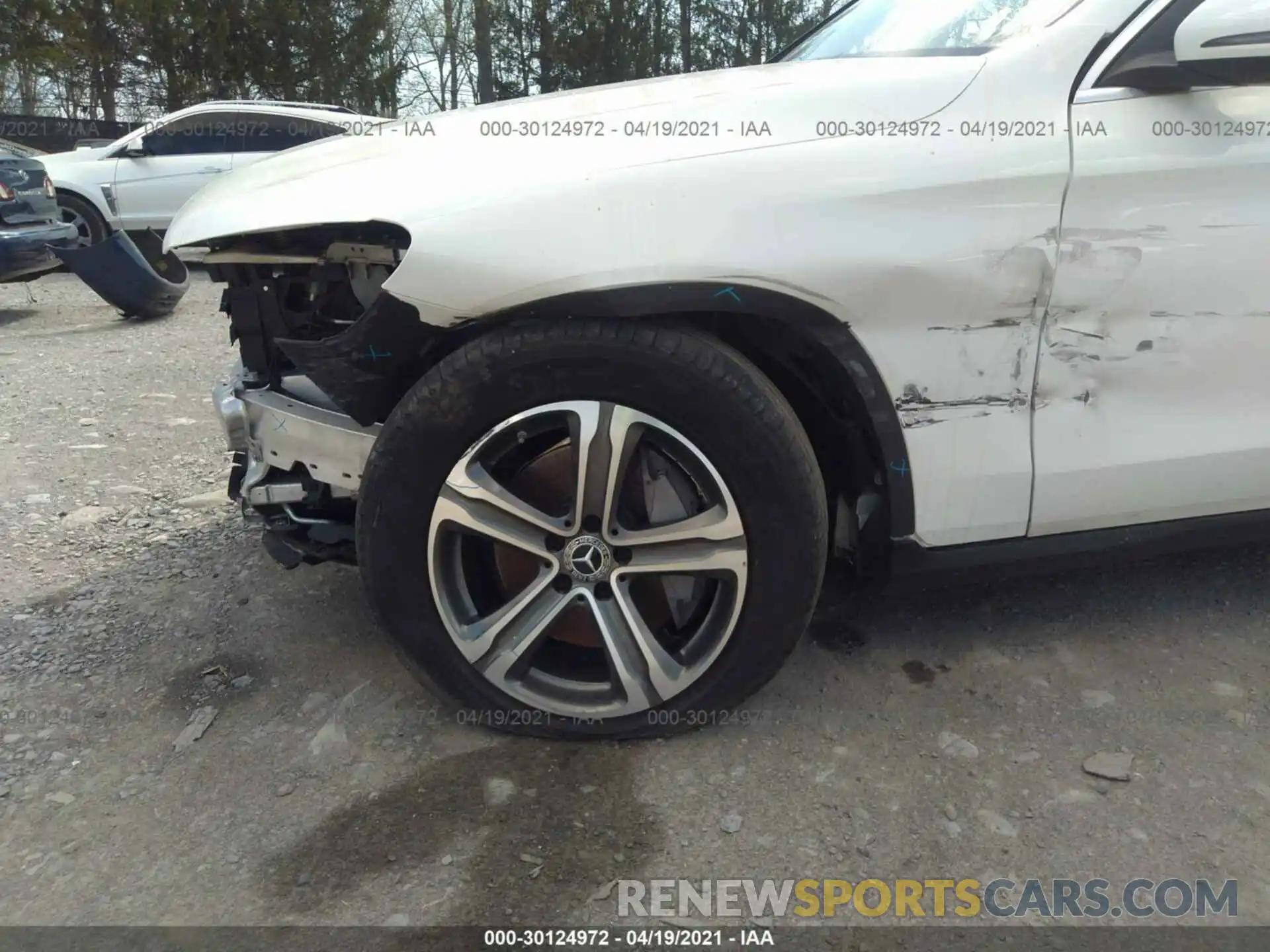 6 Photograph of a damaged car WDC0G8DB5LF723487 MERCEDES-BENZ GLC 2020