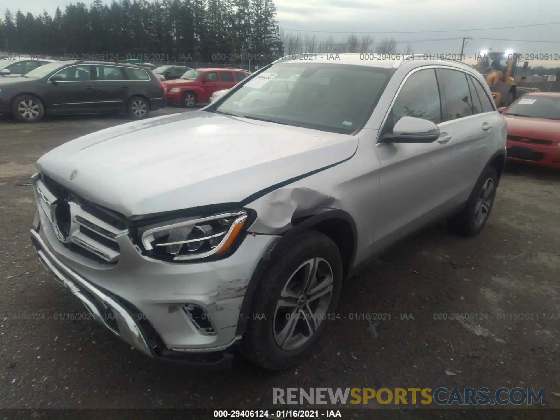 2 Photograph of a damaged car WDC0G8DB5LF723814 MERCEDES-BENZ GLC 2020