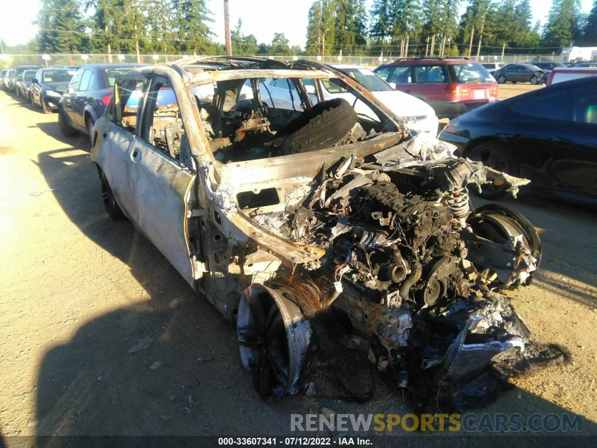 1 Photograph of a damaged car WDC0G8DB5LF735901 MERCEDES-BENZ GLC 2020