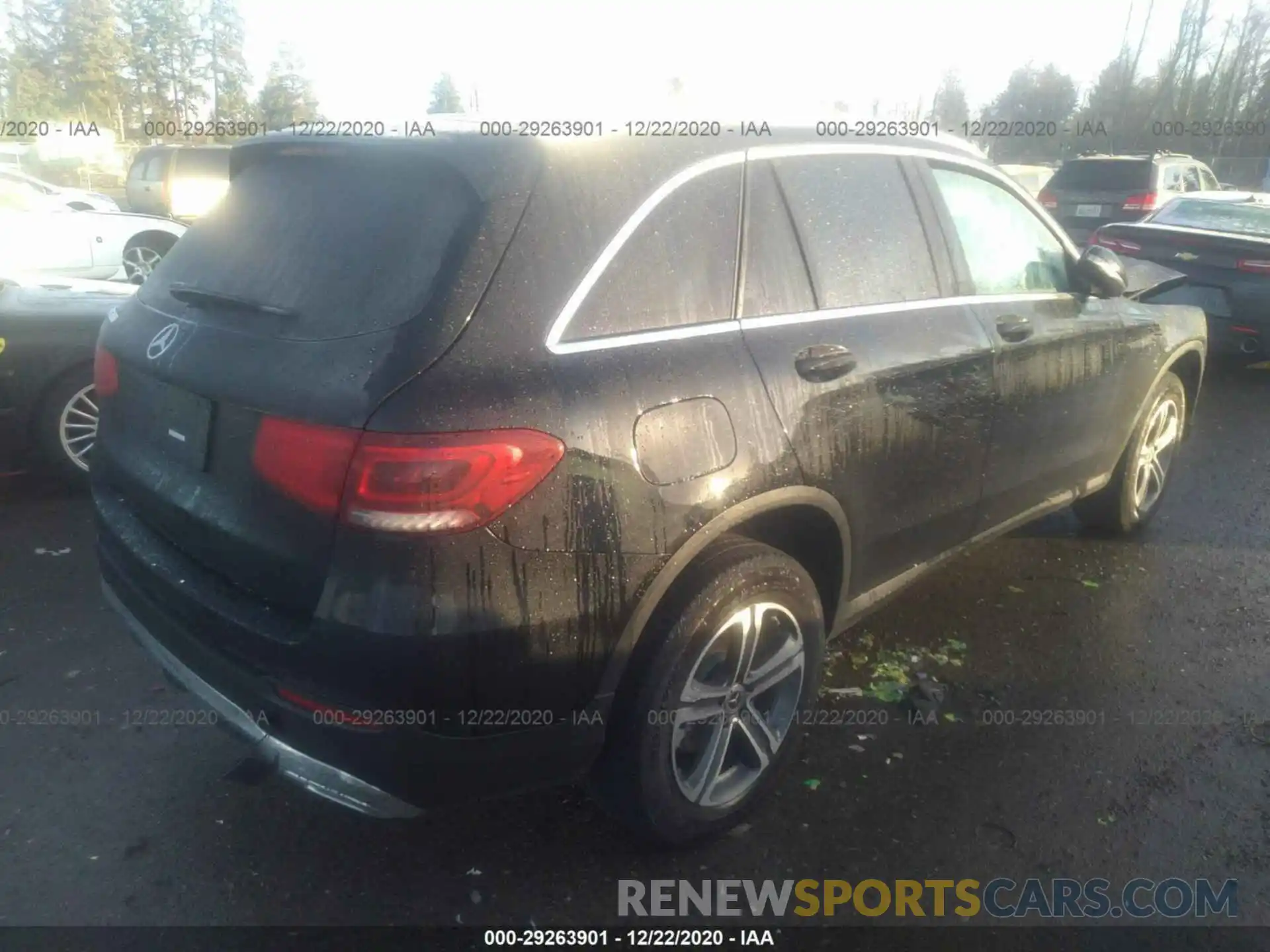 4 Photograph of a damaged car WDC0G8DB6LF734241 MERCEDES-BENZ GLC 2020