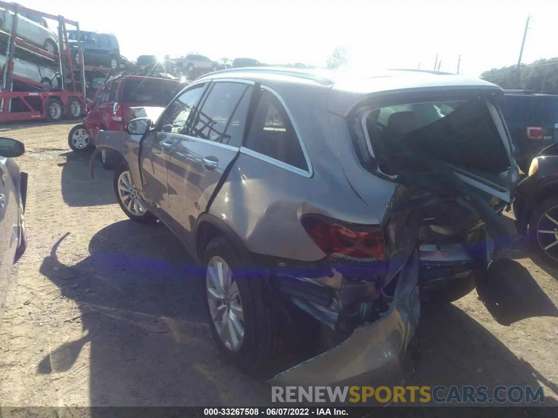 3 Photograph of a damaged car WDC0G8DB7LF698060 MERCEDES-BENZ GLC 2020