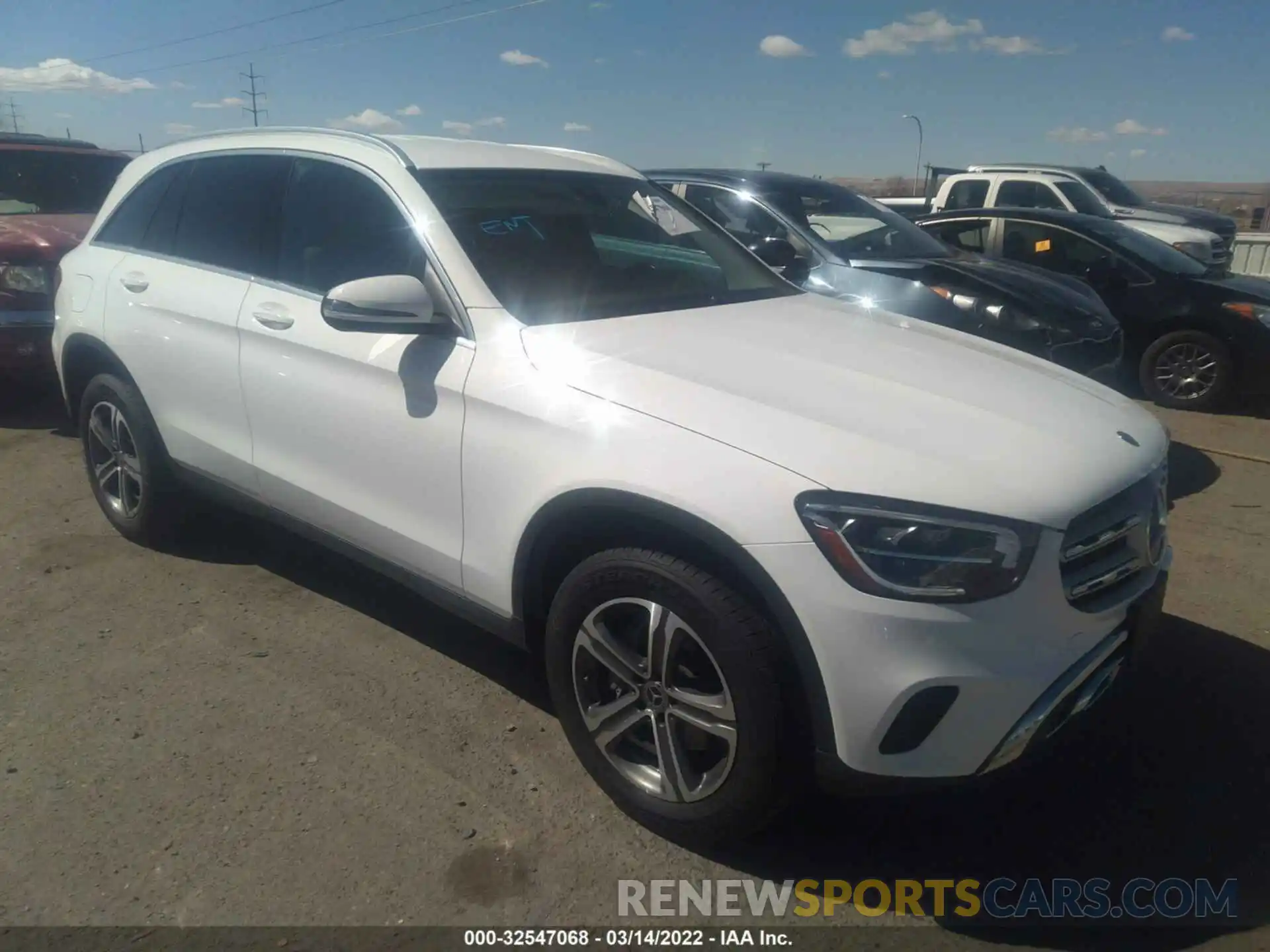 1 Photograph of a damaged car WDC0G8DB8LF685981 MERCEDES-BENZ GLC 2020