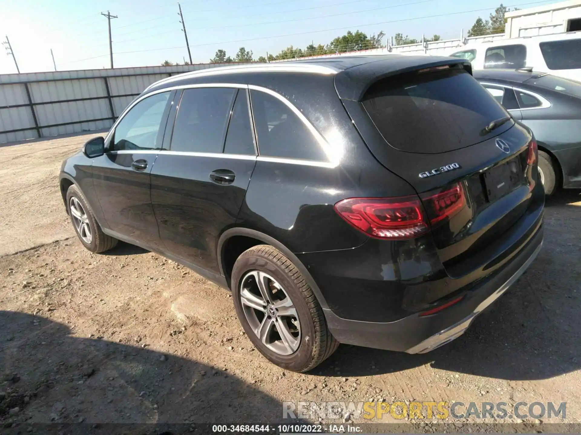 3 Фотография поврежденного автомобиля WDC0G8DB9LF674813 MERCEDES-BENZ GLC 2020