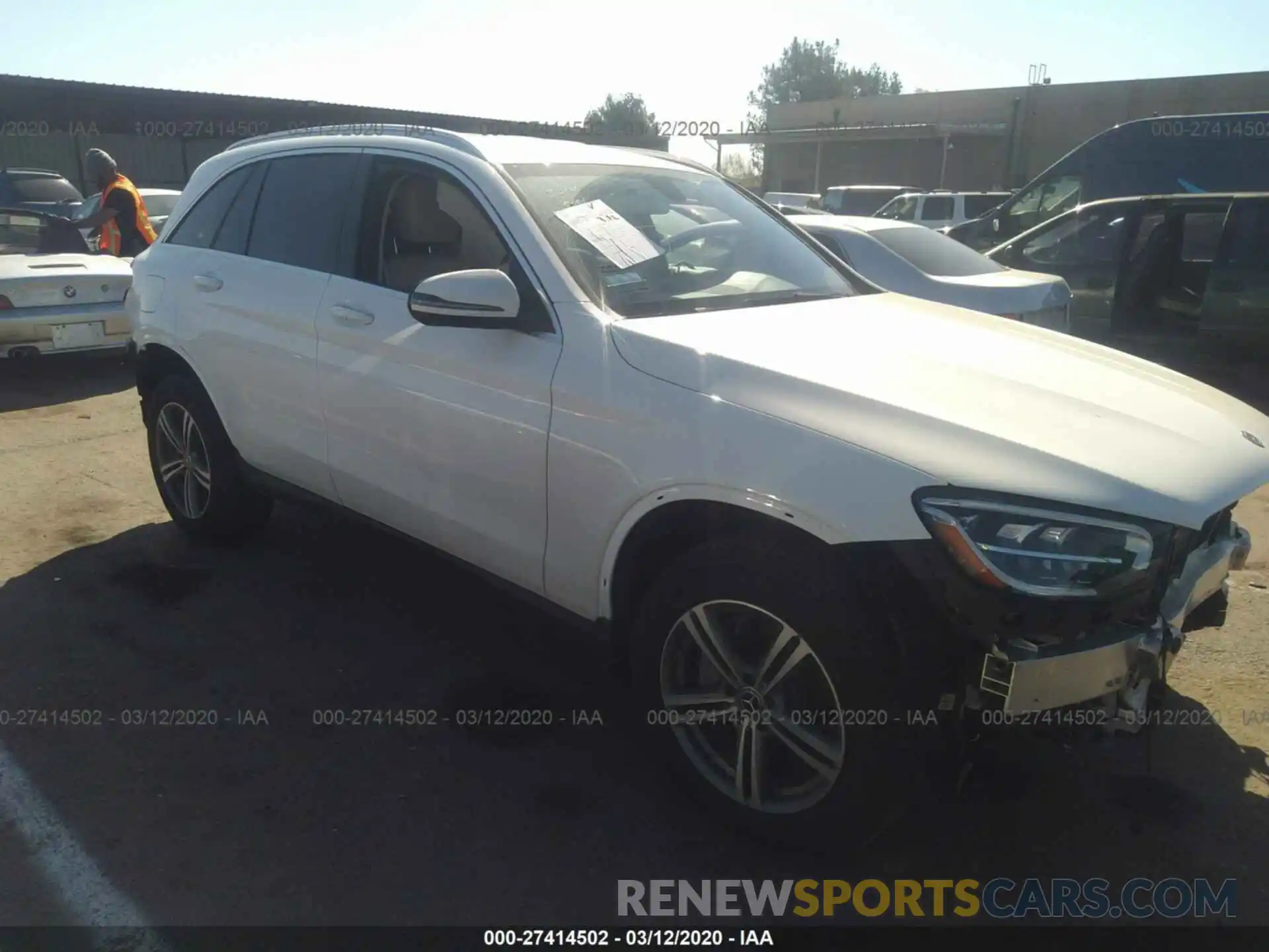 1 Photograph of a damaged car WDC0G8DB9LF677694 MERCEDES-BENZ GLC 2020