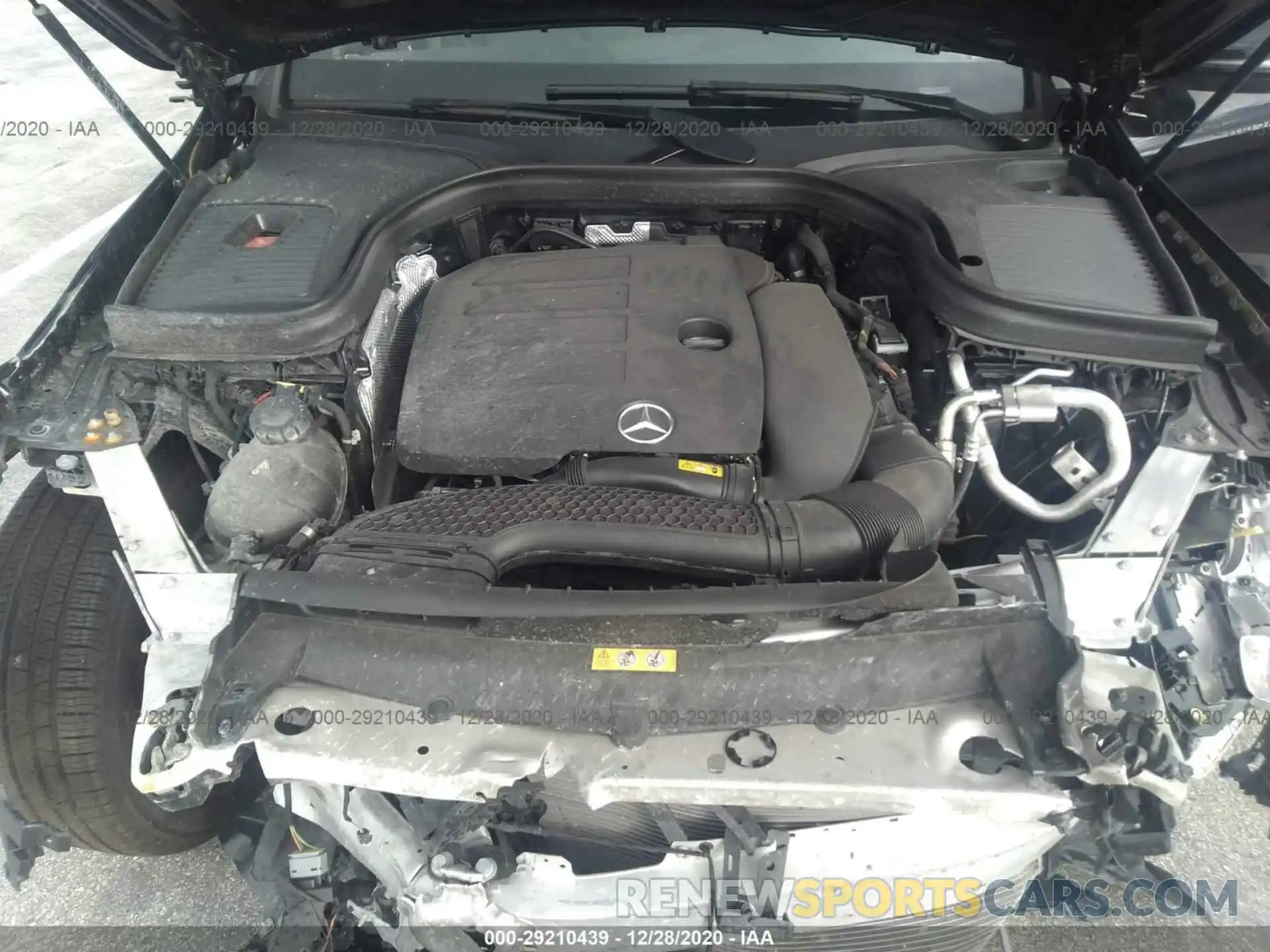 10 Photograph of a damaged car WDC0G8DB9LF698108 MERCEDES-BENZ GLC 2020