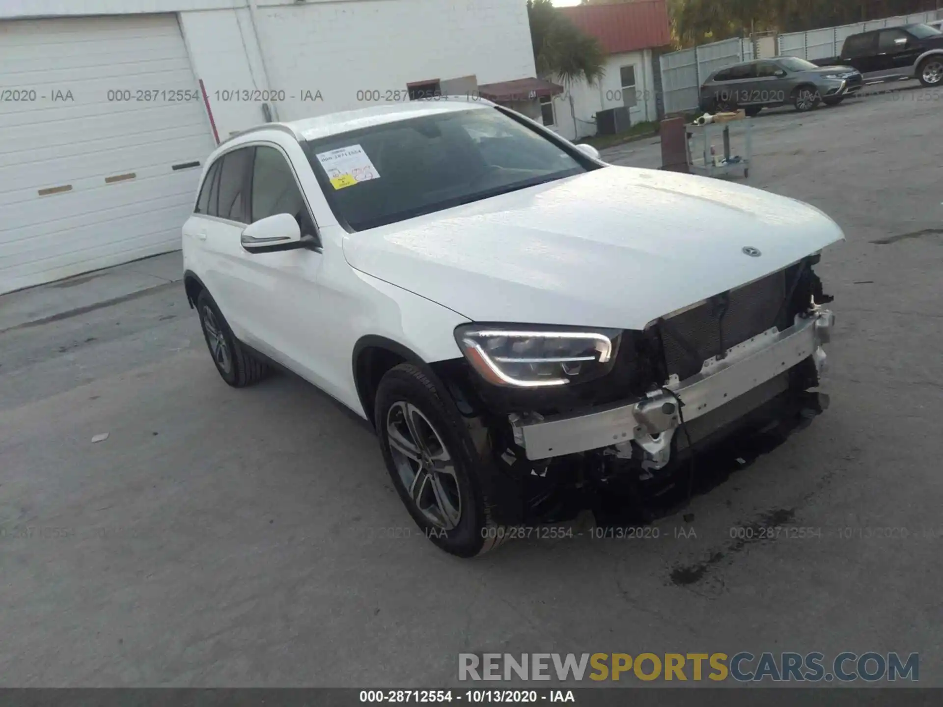 1 Photograph of a damaged car WDC0G8DB9LF713643 MERCEDES-BENZ GLC 2020