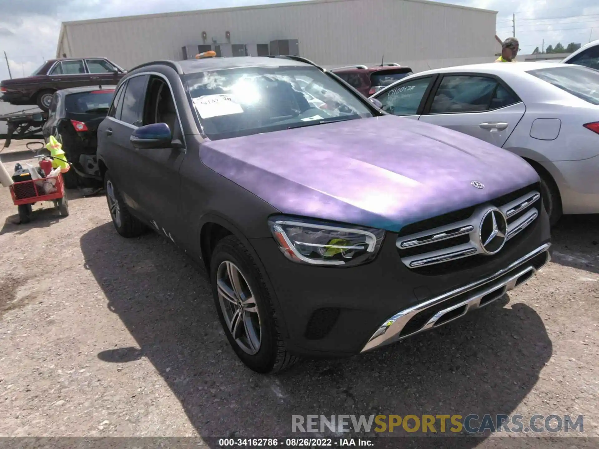 1 Photograph of a damaged car WDC0G8DB9LF736324 MERCEDES-BENZ GLC 2020