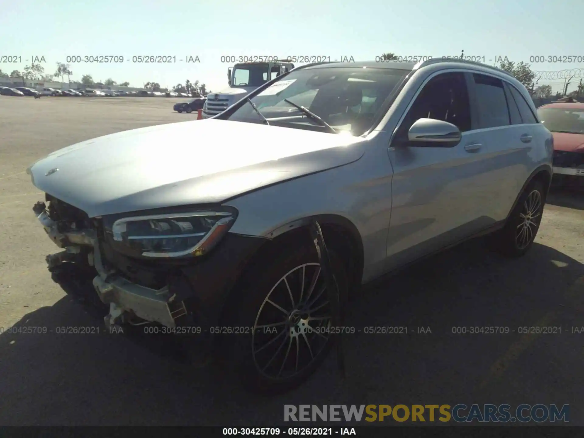 2 Photograph of a damaged car WDC0G8DBXLF673248 MERCEDES-BENZ GLC 2020