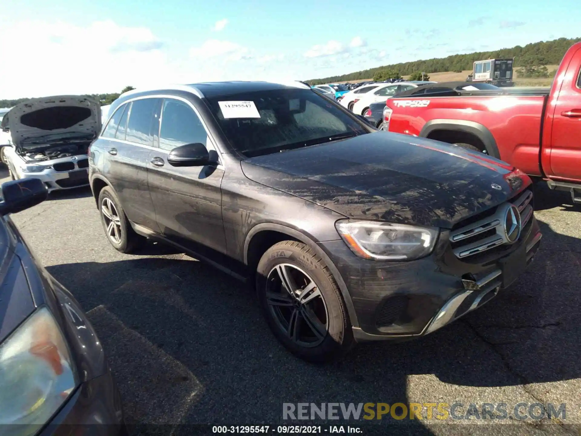 1 Photograph of a damaged car WDC0G8DBXLF702540 MERCEDES-BENZ GLC 2020