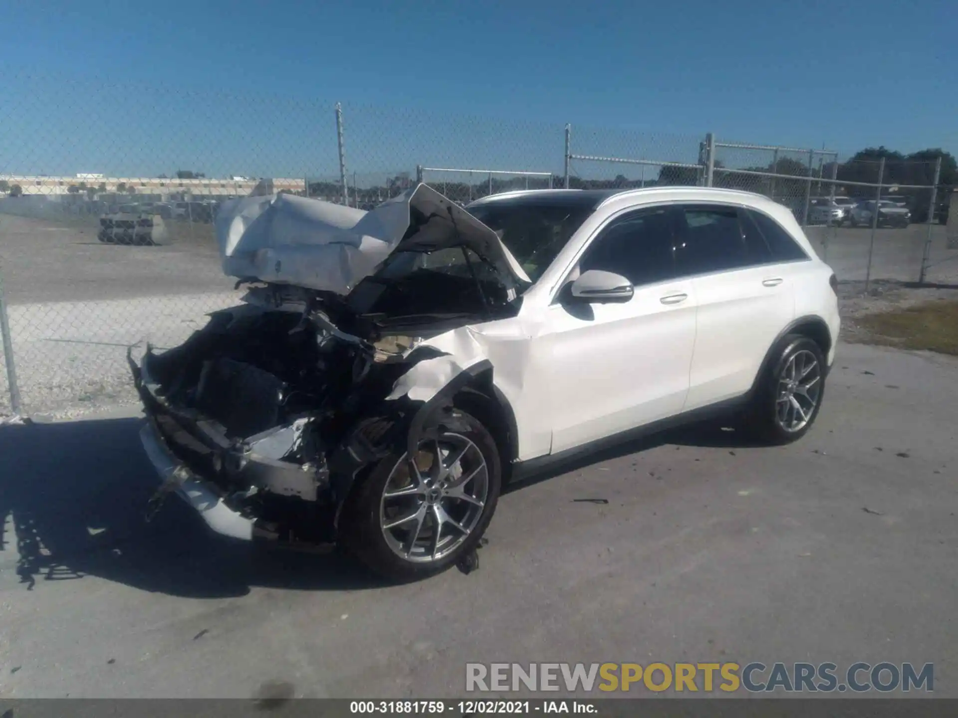 2 Photograph of a damaged car WDC0G8DBXLF711657 MERCEDES-BENZ GLC 2020