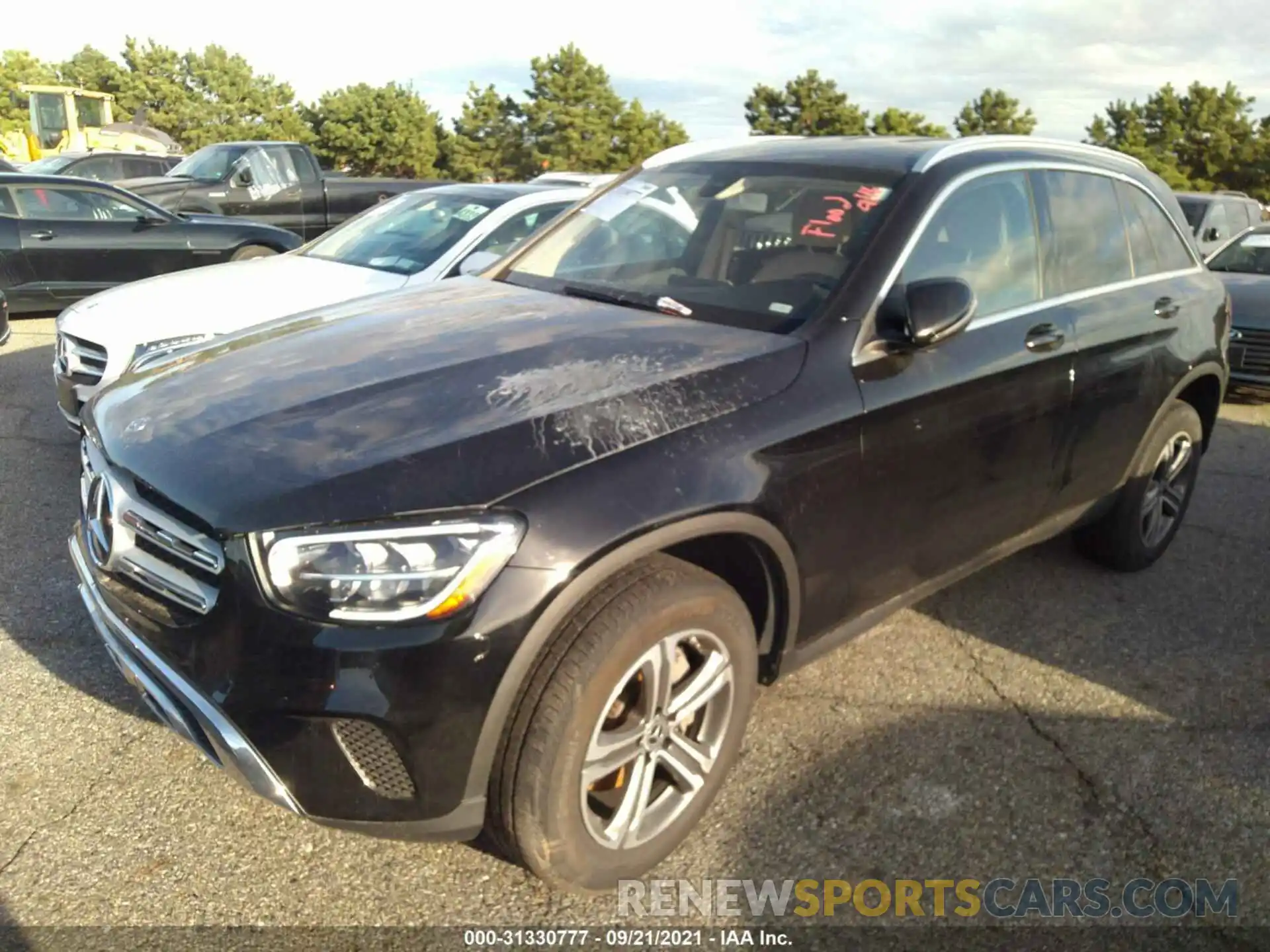 2 Photograph of a damaged car WDC0G8DBXLF739121 MERCEDES-BENZ GLC 2020