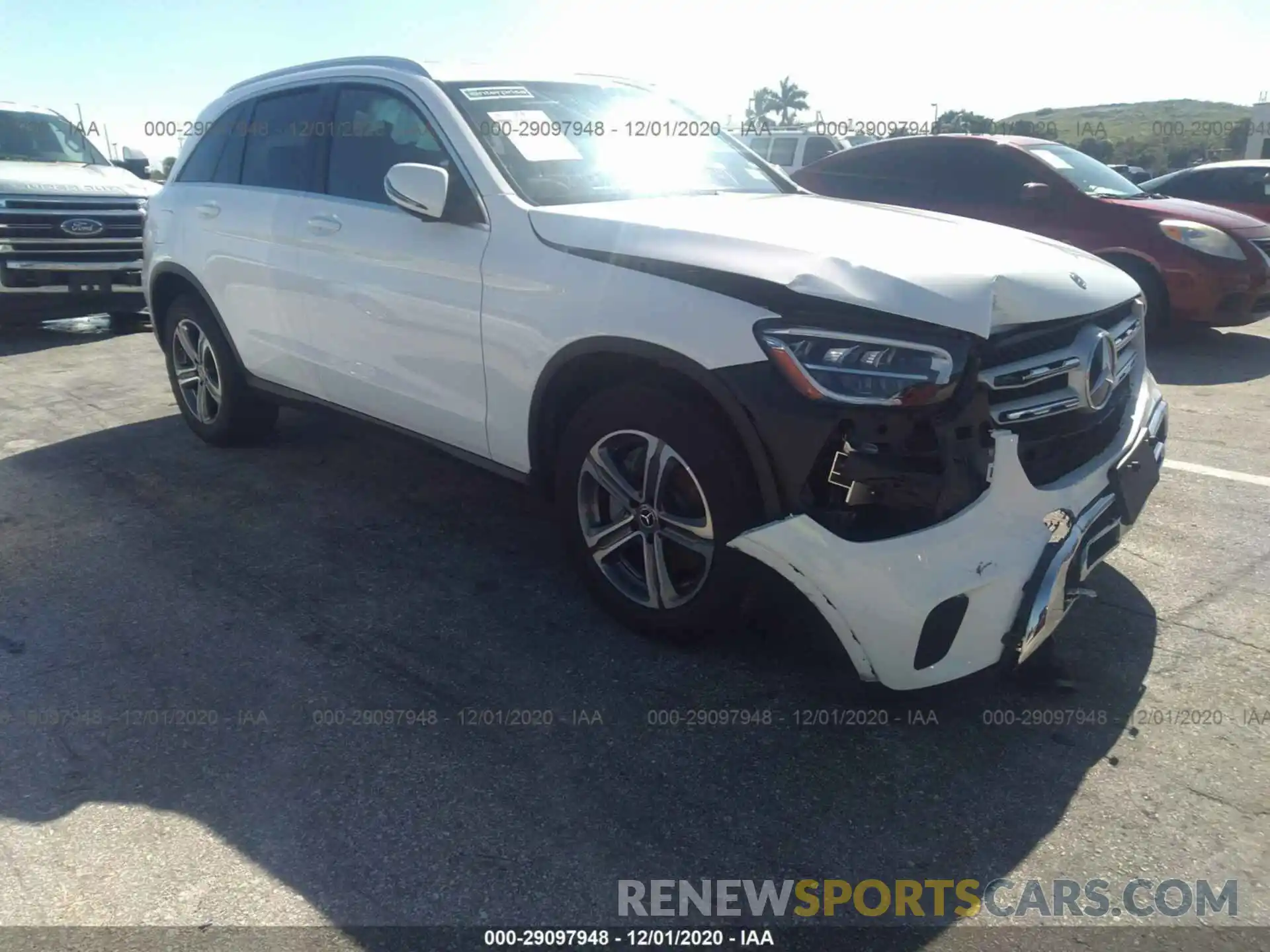 1 Photograph of a damaged car WDC0G8EB0LF708670 MERCEDES-BENZ GLC 2020